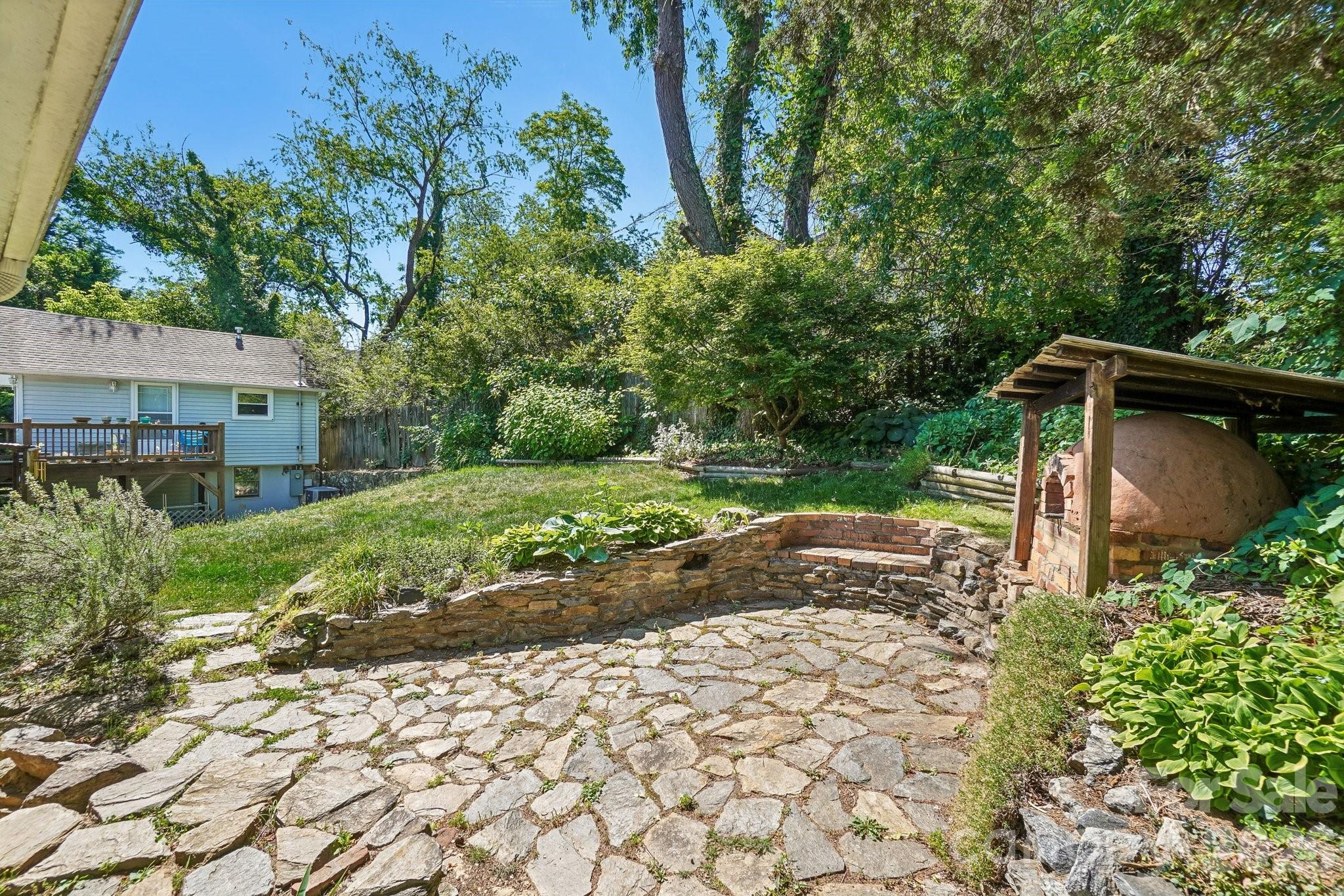 31 Clay Street Property Photo 15