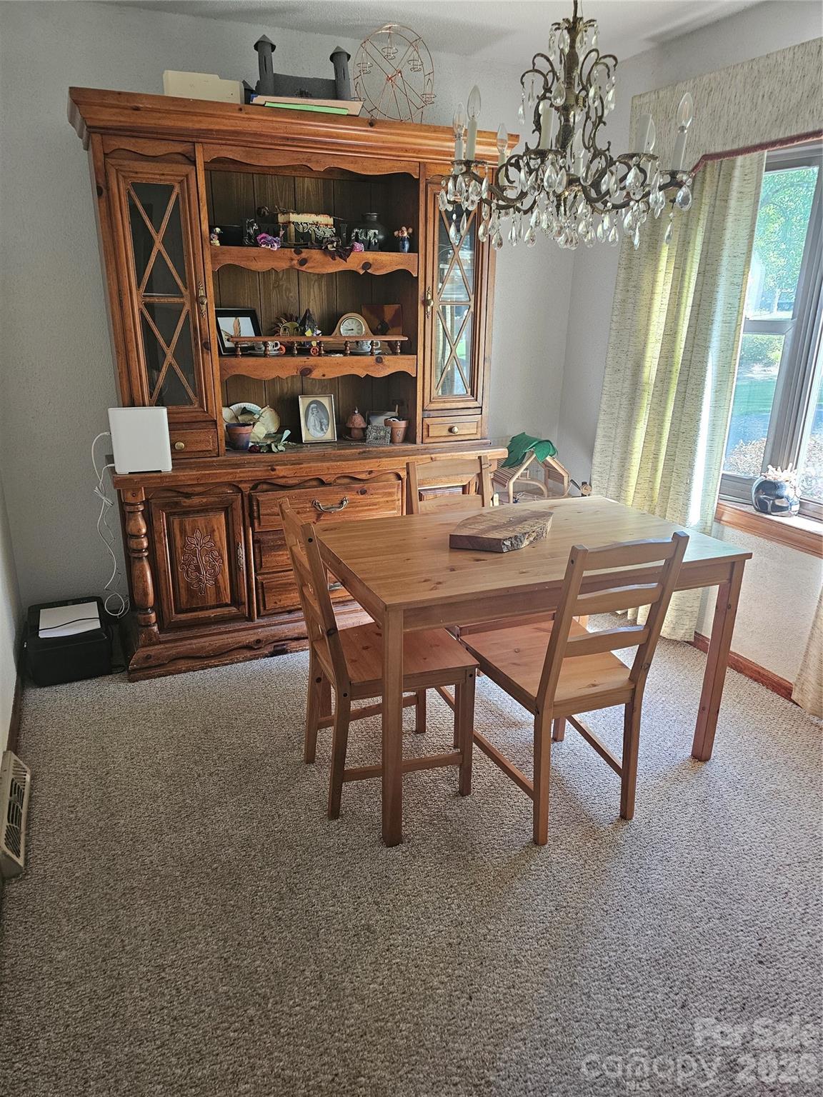 627 Lancer Court Property Photo 7
