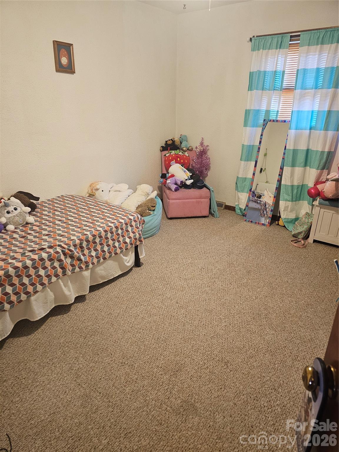 627 Lancer Court Property Photo 8