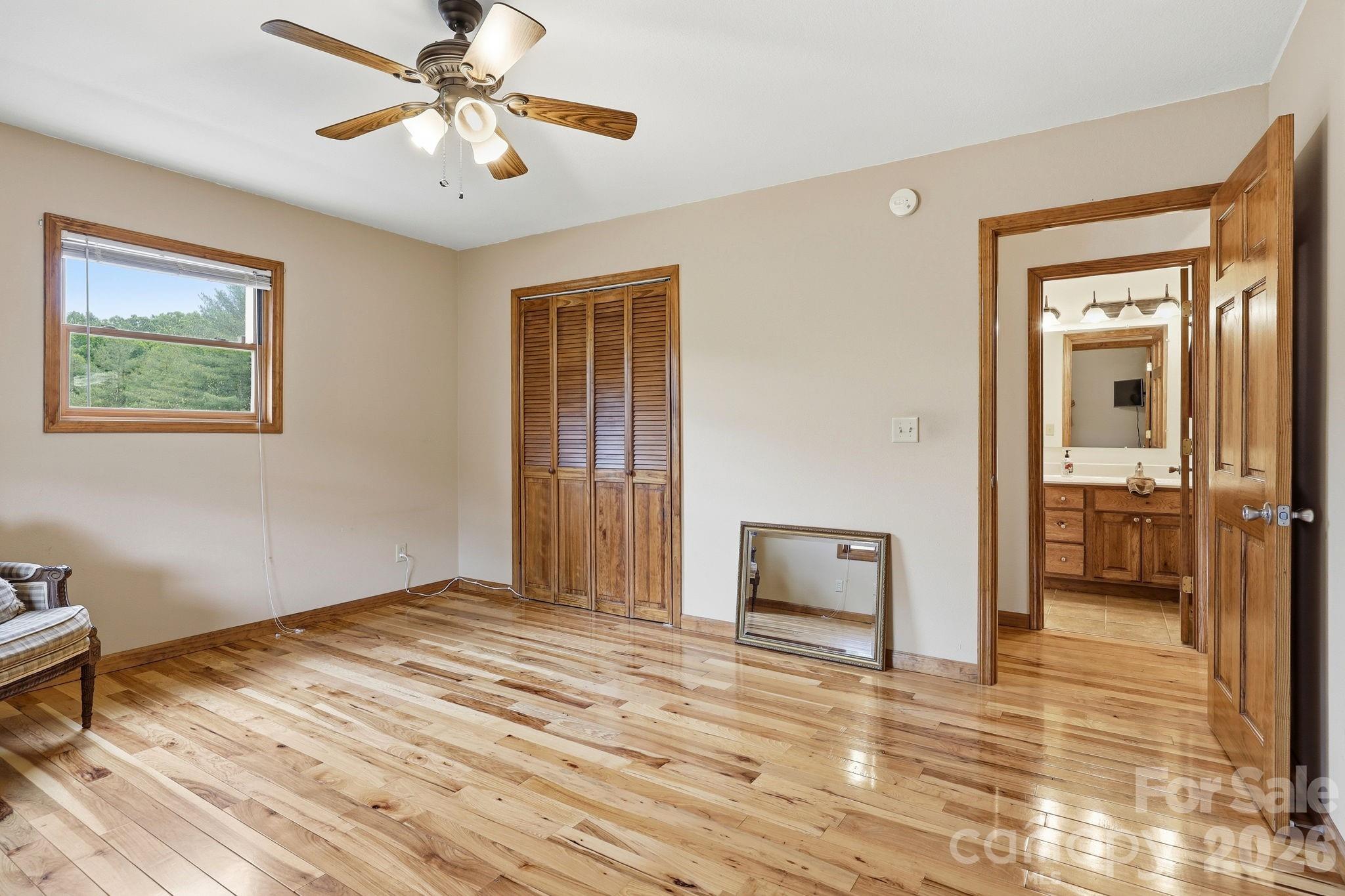 168 Barefoot Cove Property Photo 16