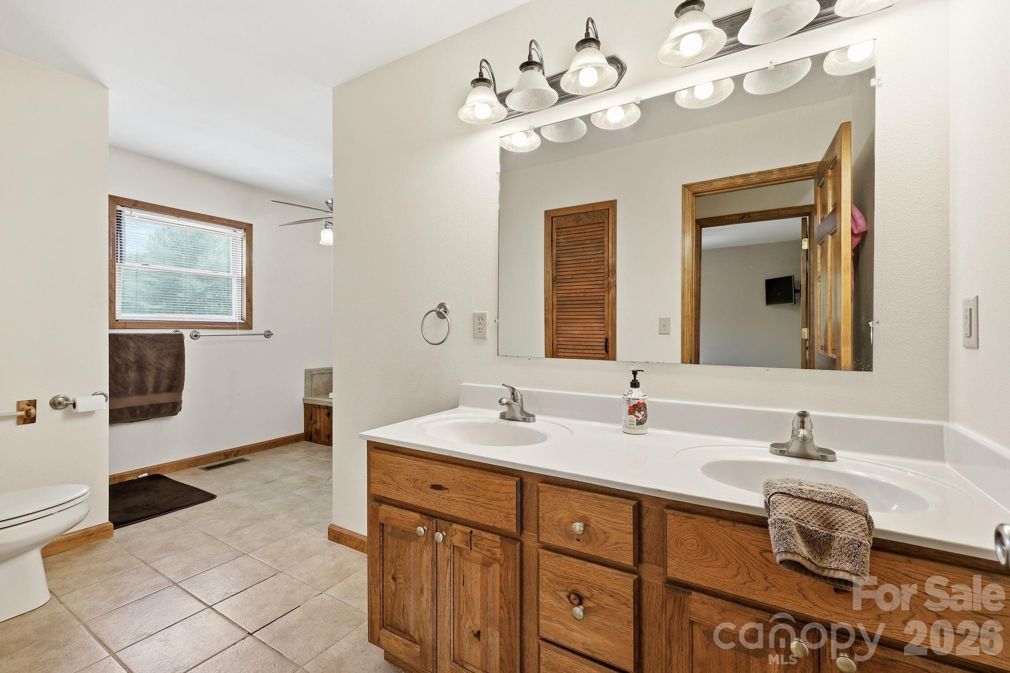 168 Barefoot Cove Property Photo 17