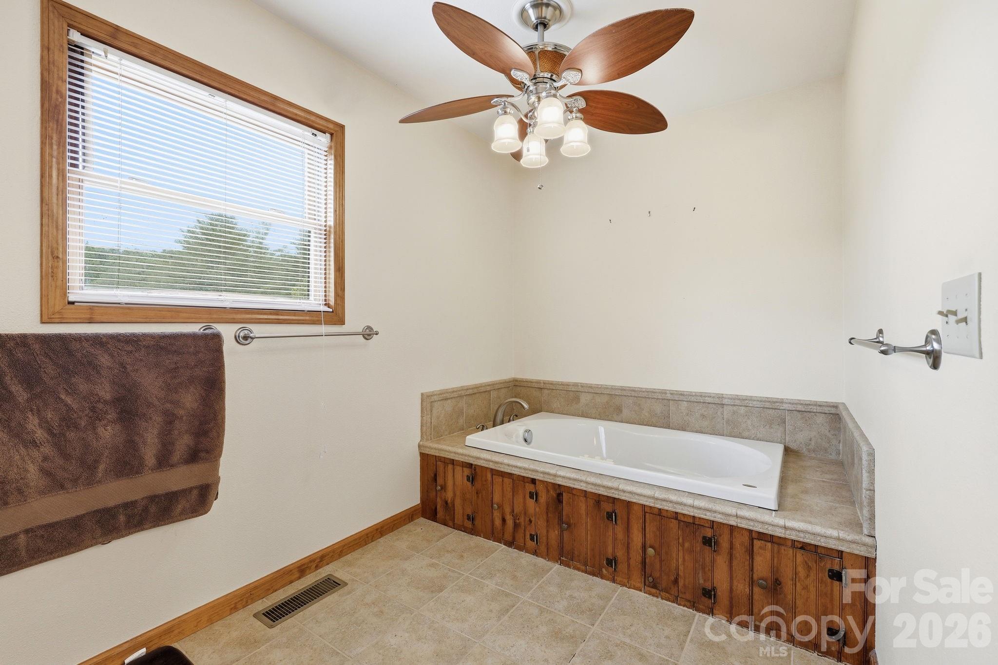168 Barefoot Cove Property Photo 18