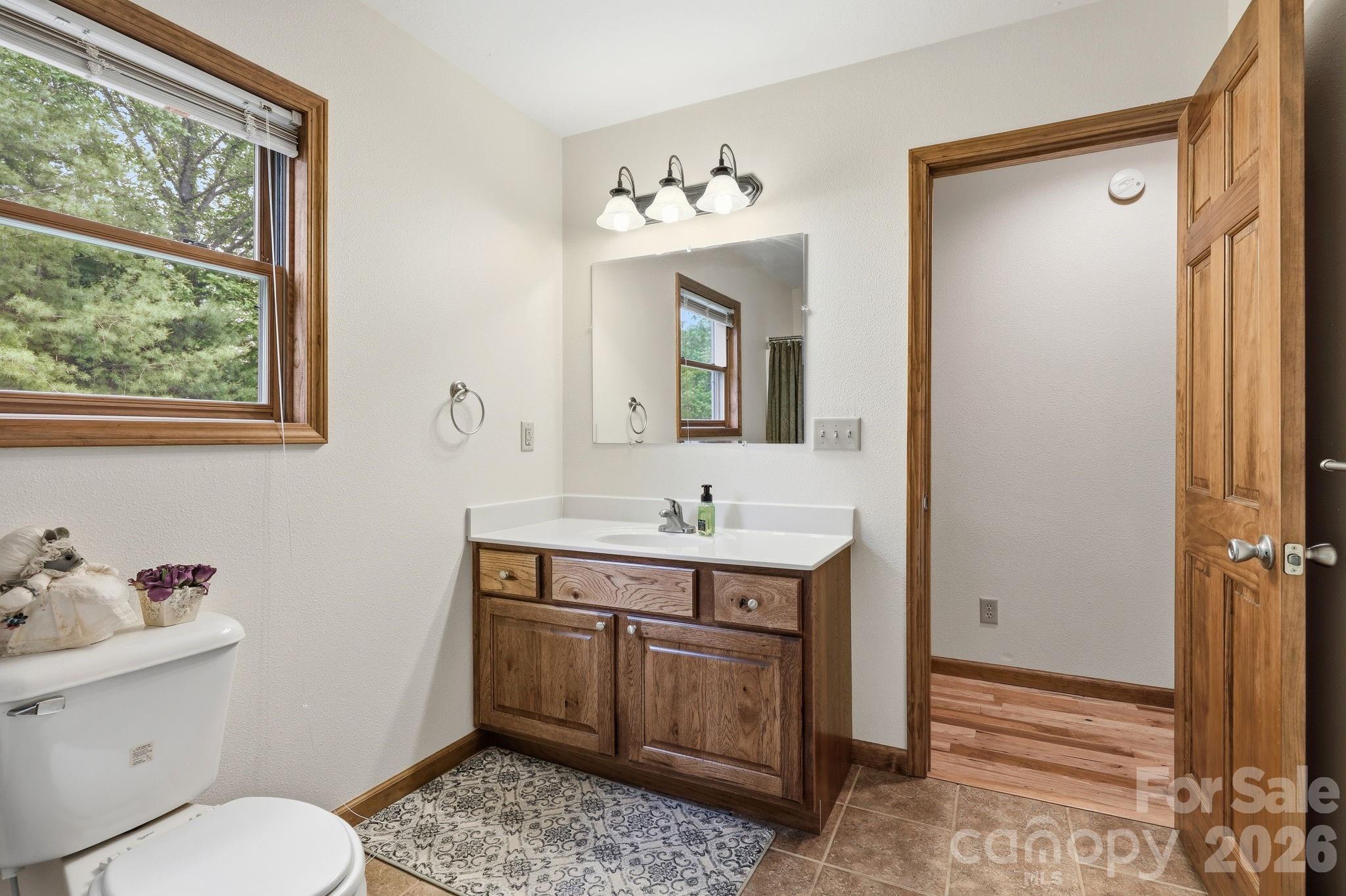 168 Barefoot Cove Property Photo 21