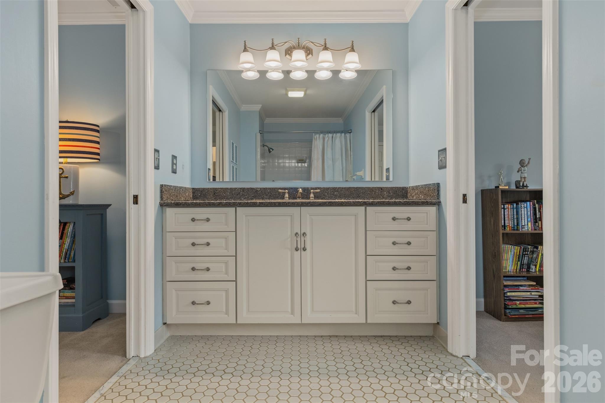 425 Sondley Woods Place Property Photo 29