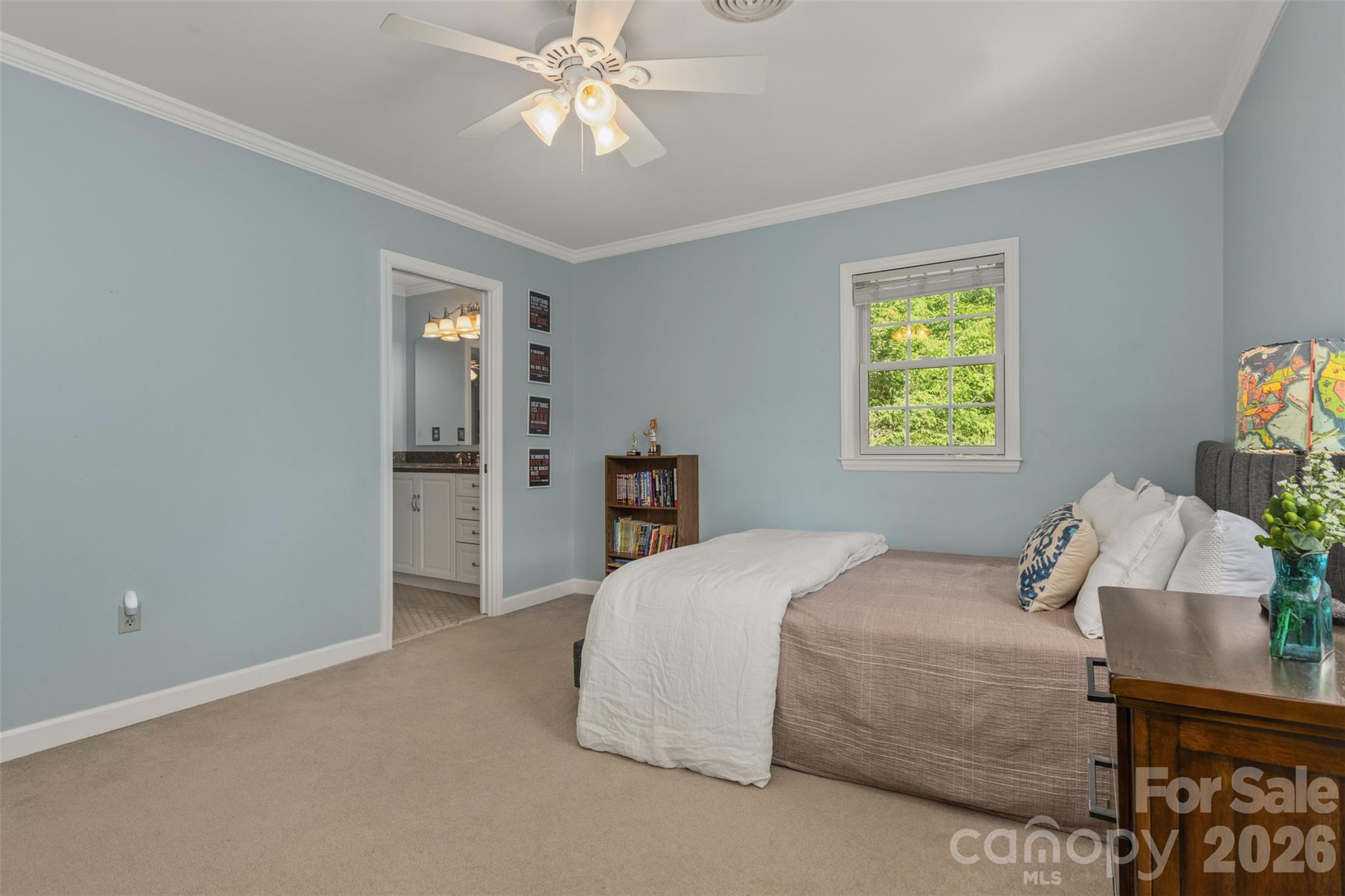 425 Sondley Woods Place Property Photo 31