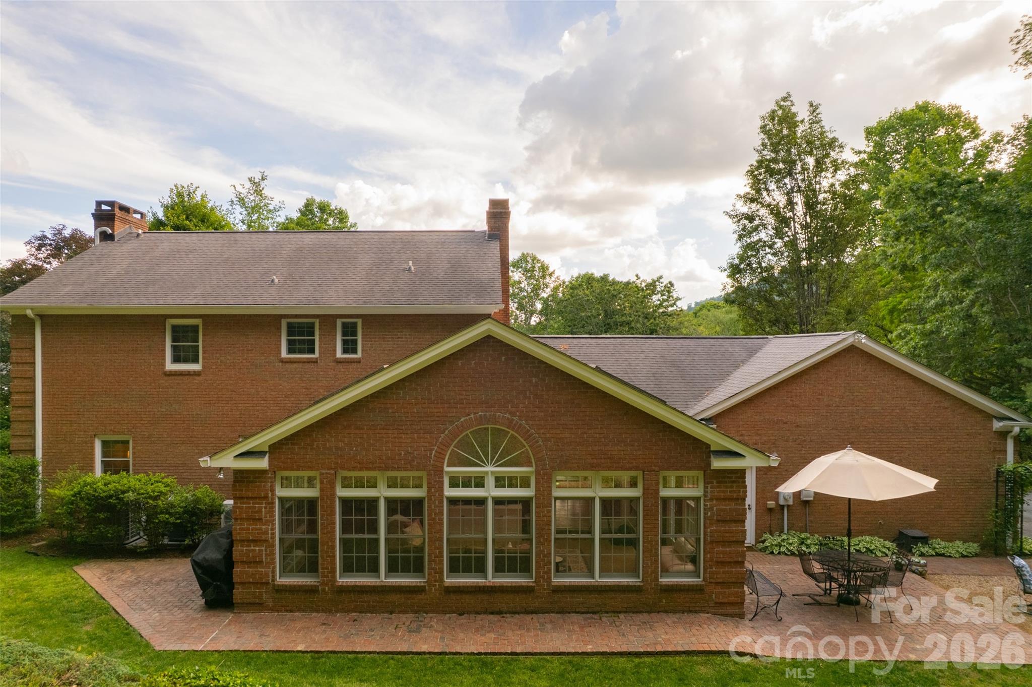 425 Sondley Woods Place Property Photo 46