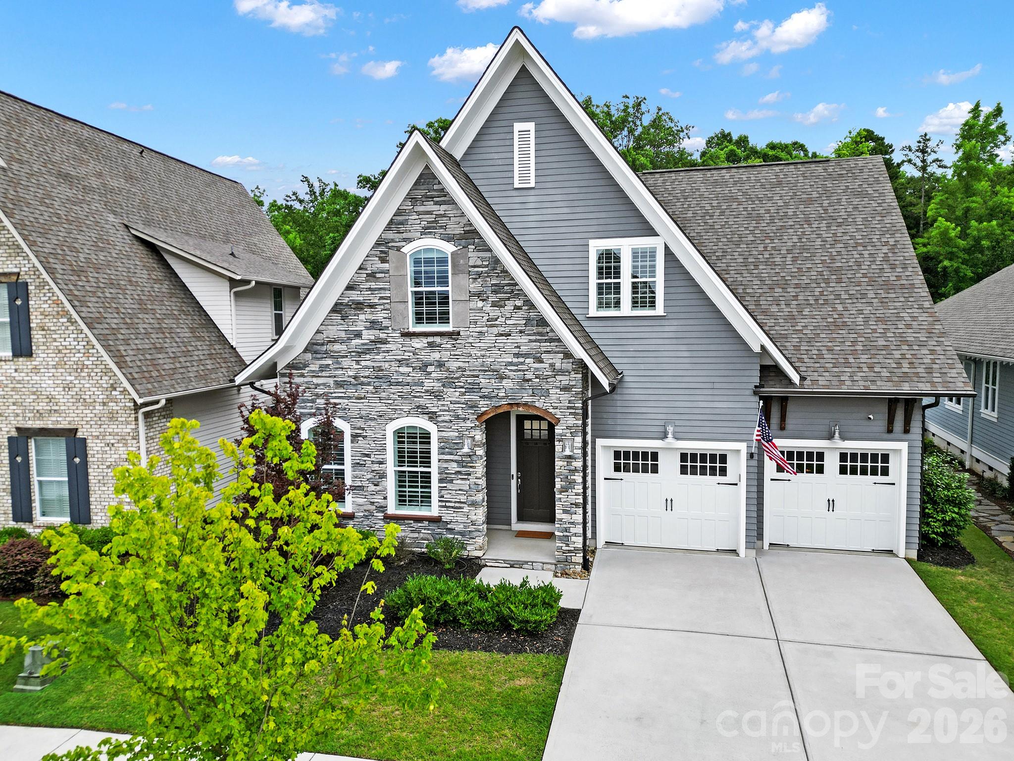 404 Sensibility Circle Property Photo 1