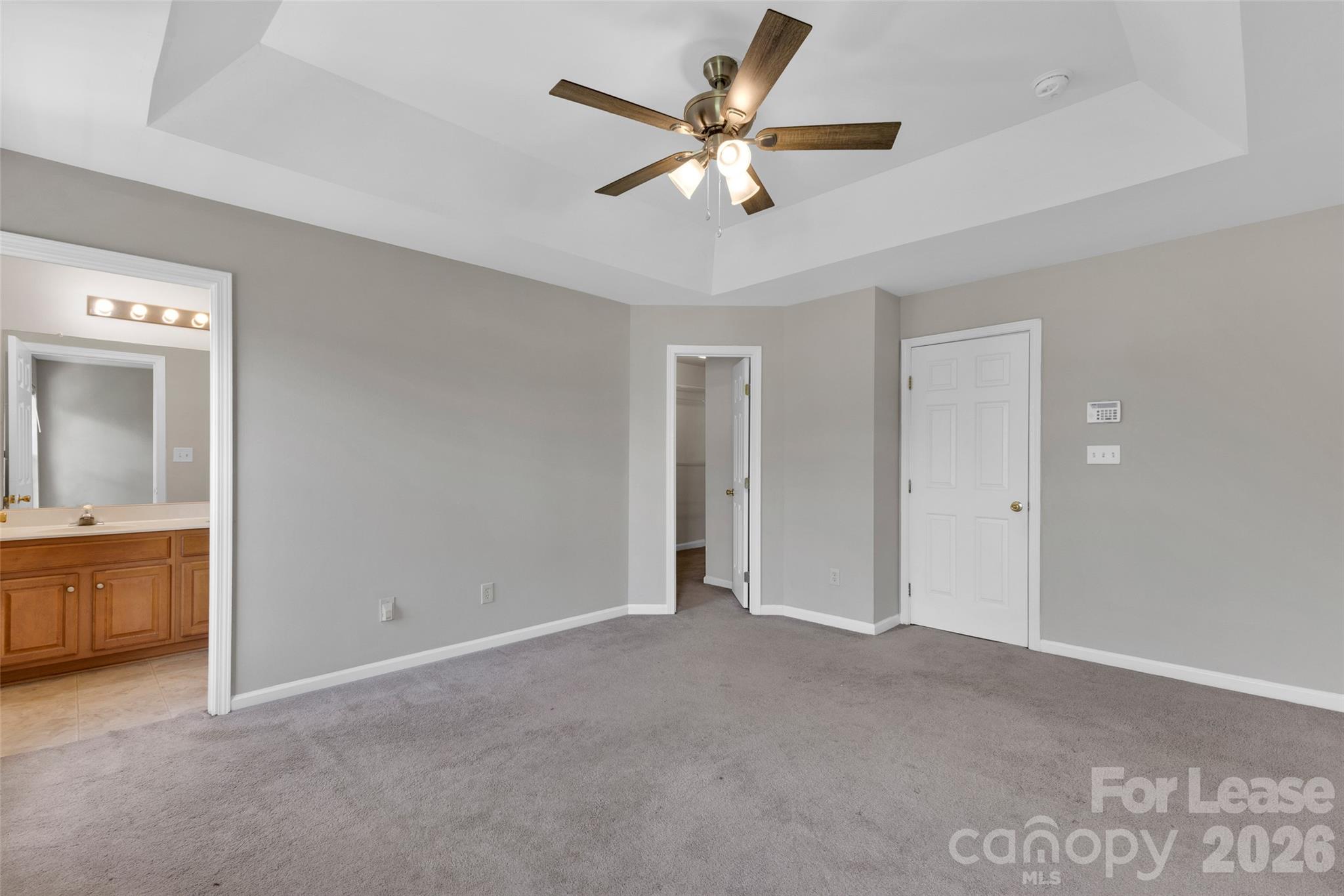 940 Tiger Lane Property Photo 12
