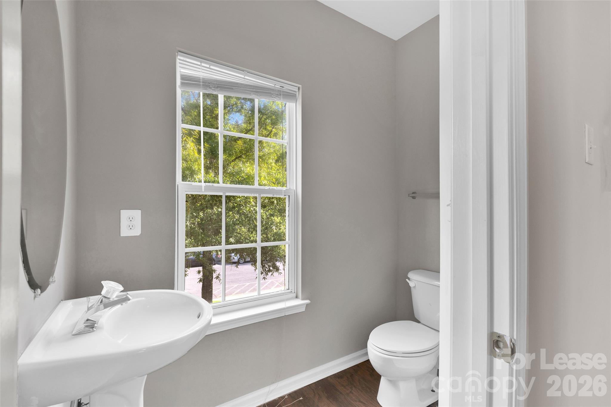940 Tiger Lane Property Photo 15