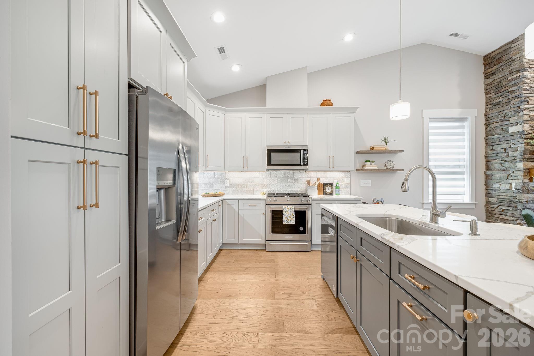158 Waightstill Drive Property Photo 11