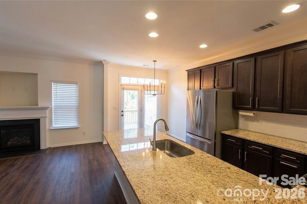 626 Fountain Court Property Photo 7