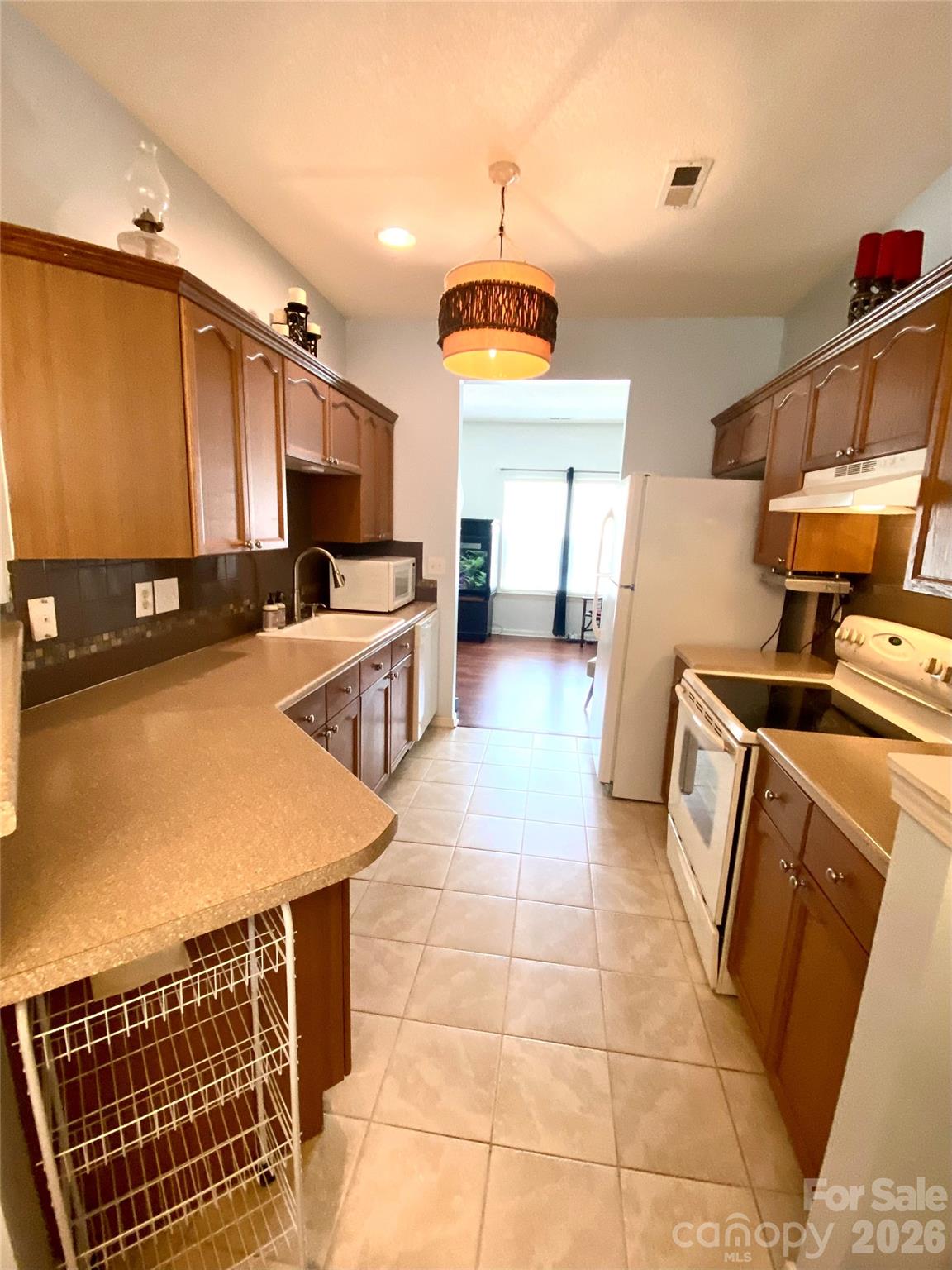6025 Creft Circle Property Photo 8