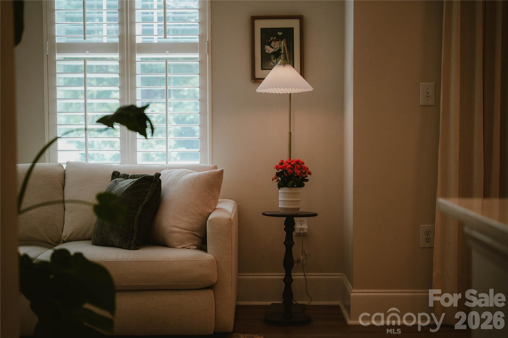 2946 Selwyn Avenue 112 Property Photo 25