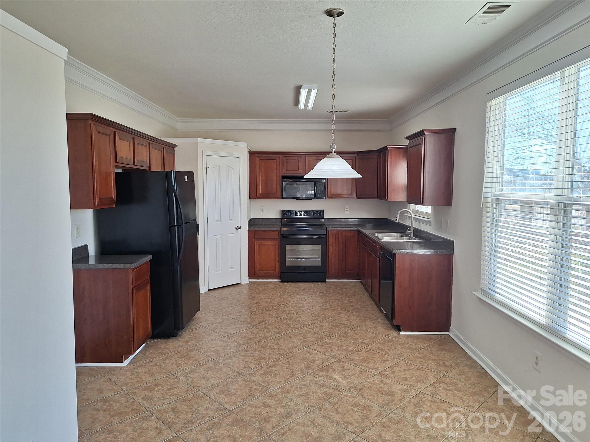 3107 Briar Rose Court Property Photo 10