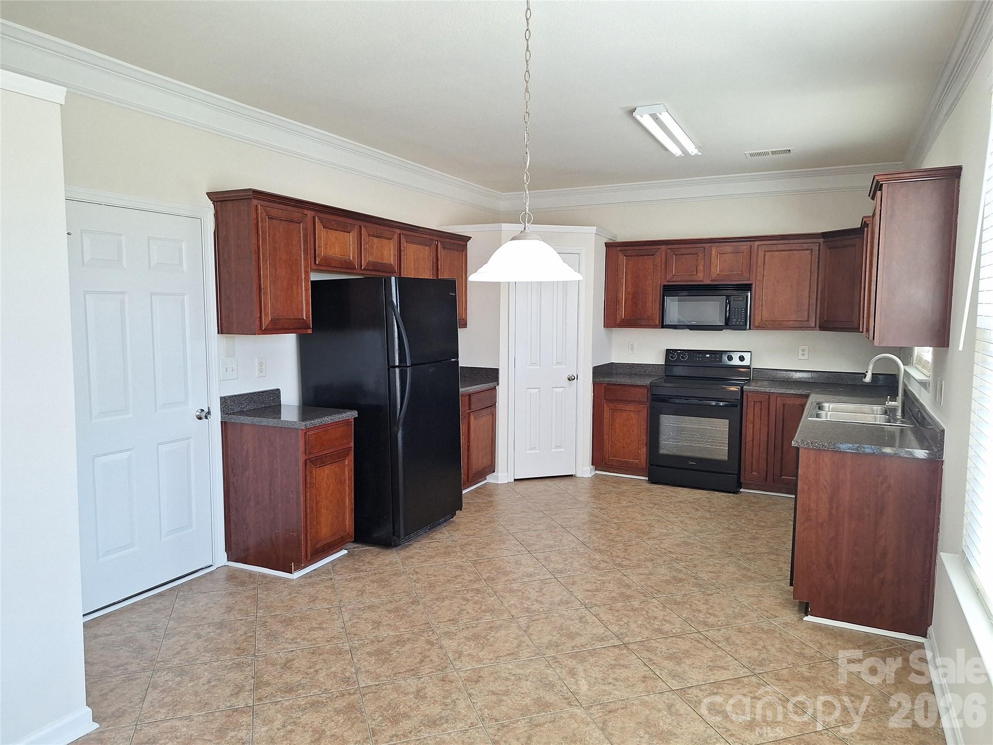 3107 Briar Rose Court Property Photo 12