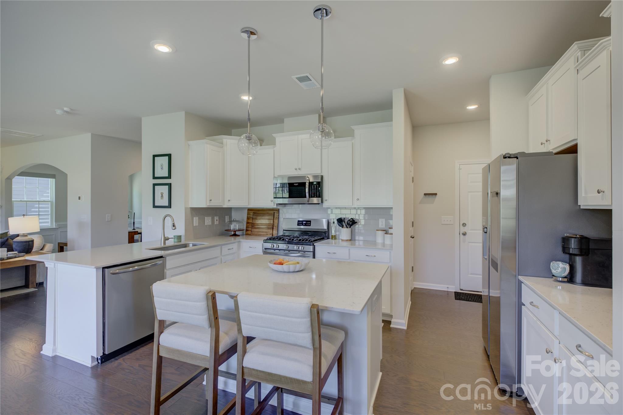 17812 New Mark Avenue Property Photo 12