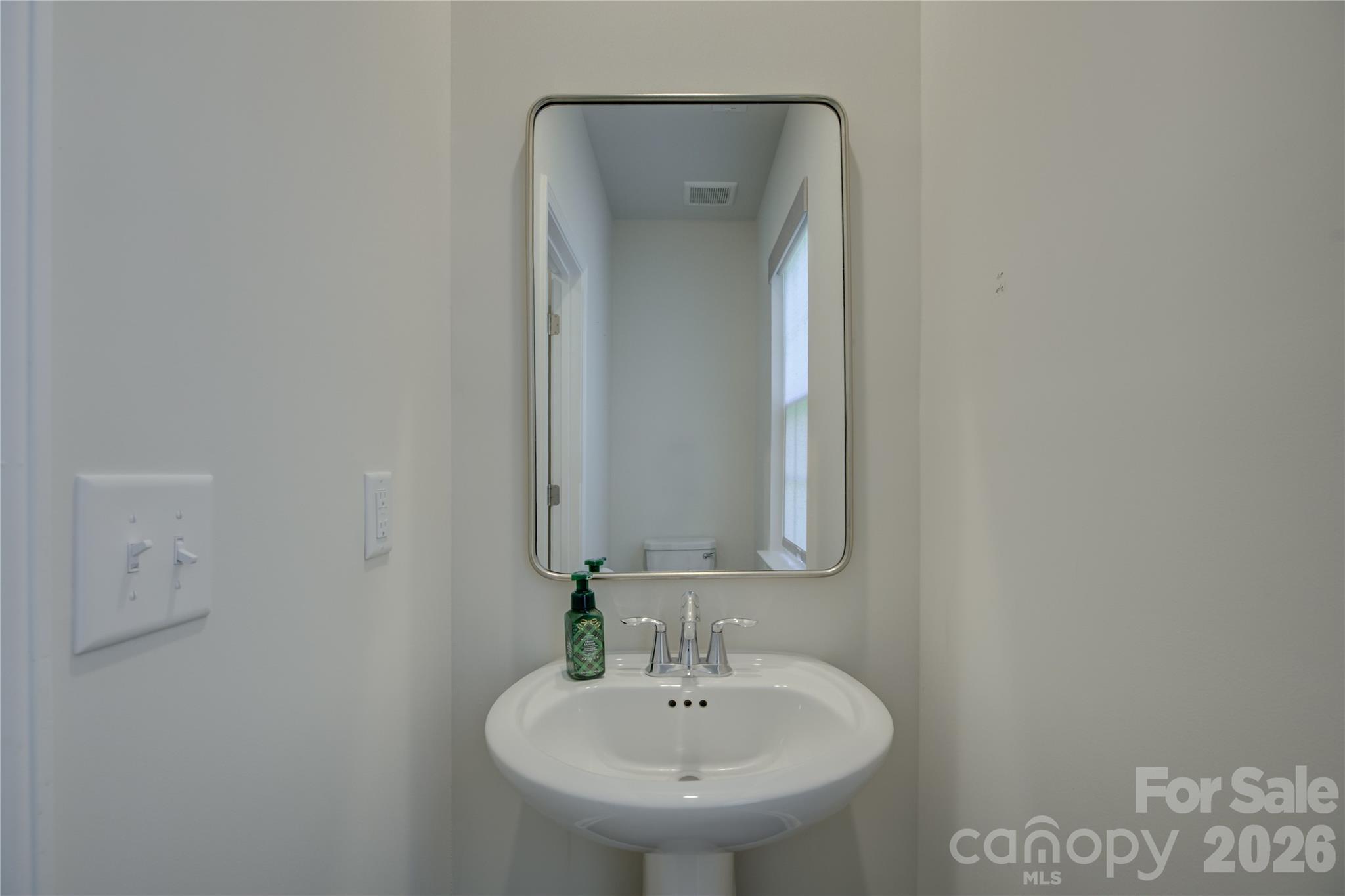 17812 New Mark Avenue Property Photo 18