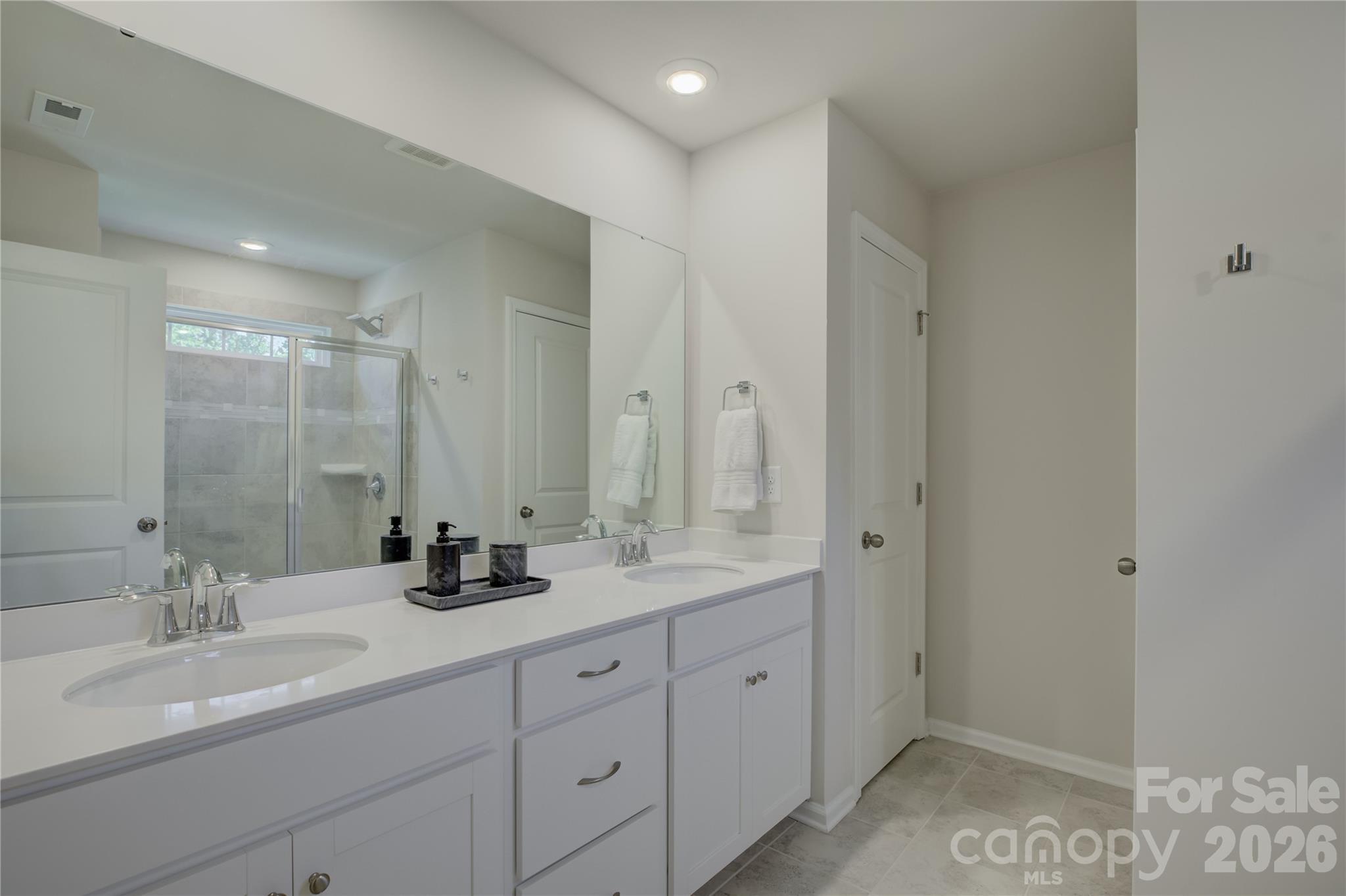 17812 New Mark Avenue Property Photo 24