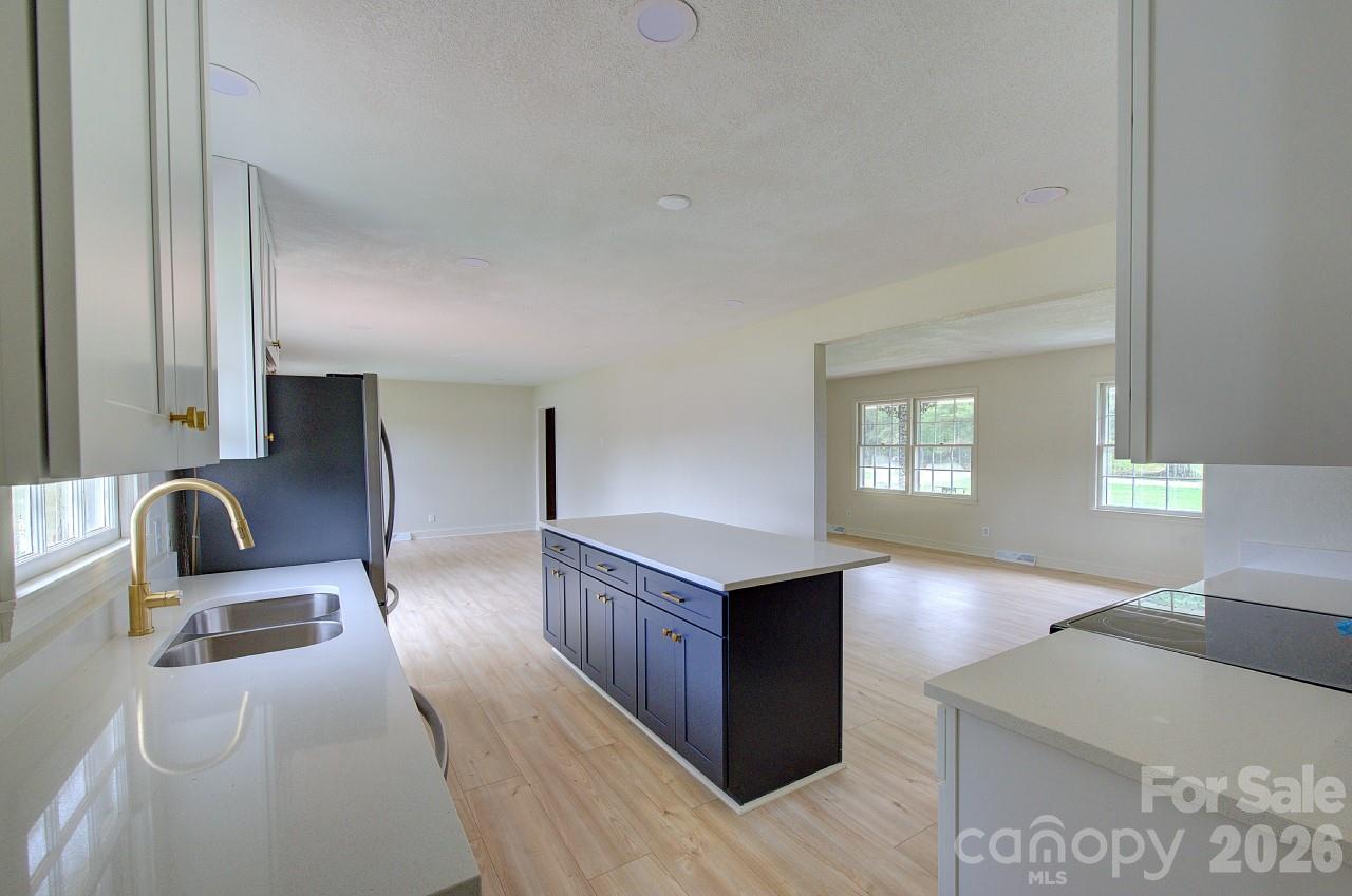 1195 Holly Springs Road Property Photo 11