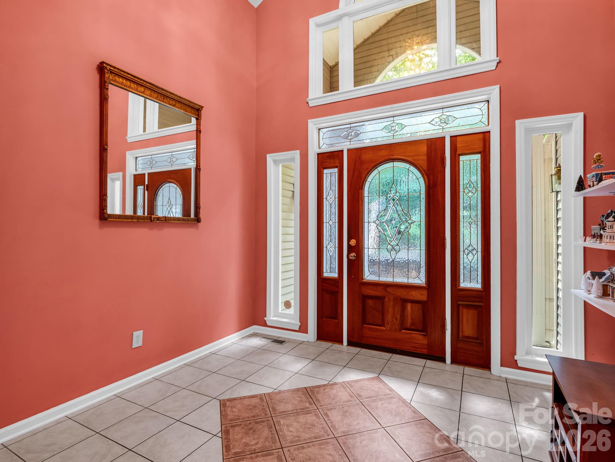 385 Park Street Property Photo 4