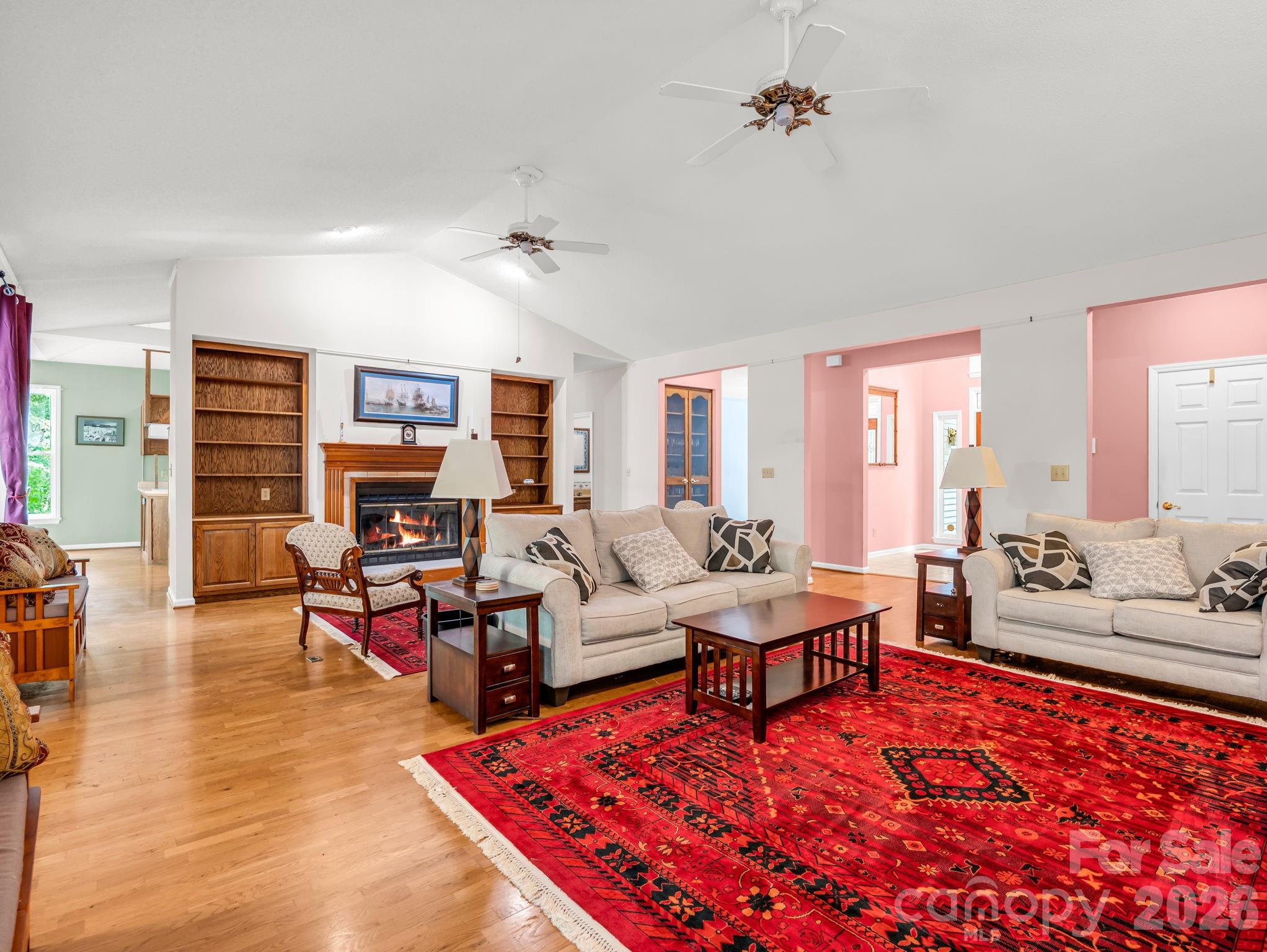 385 Park Street Property Photo 7