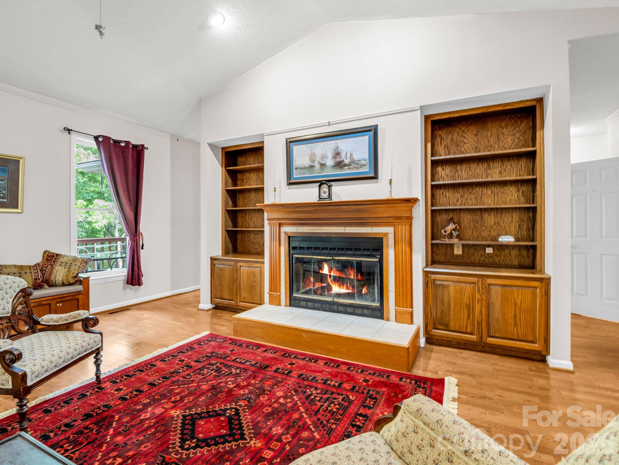 385 Park Street Property Photo 8