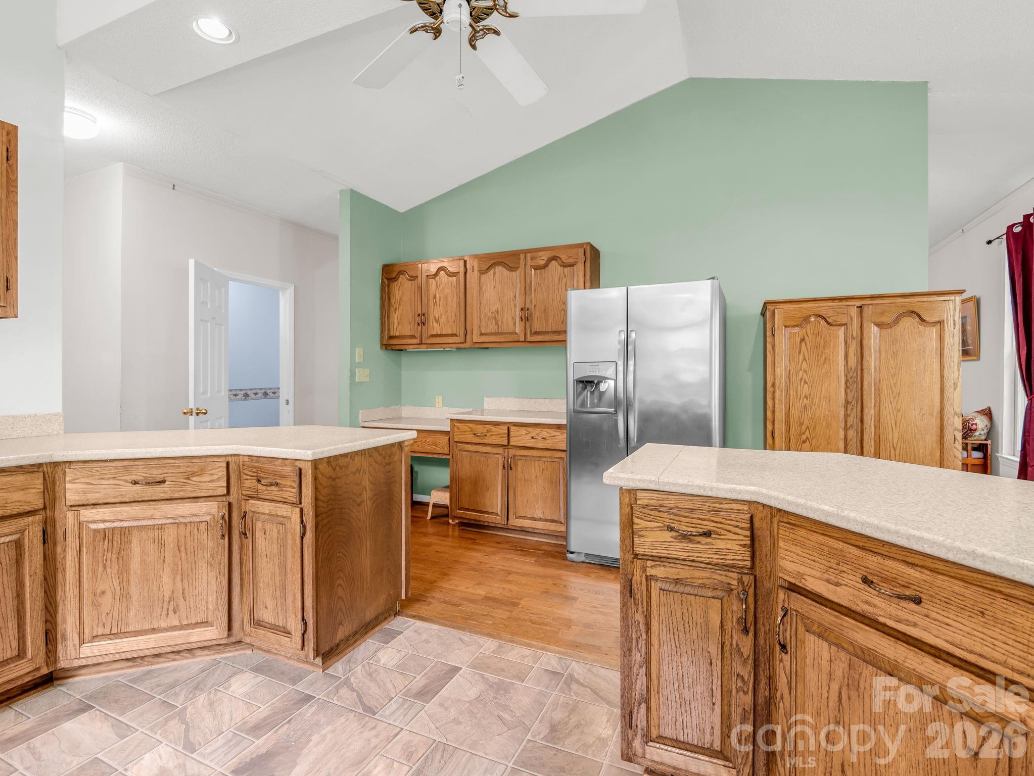 385 Park Street Property Photo 15