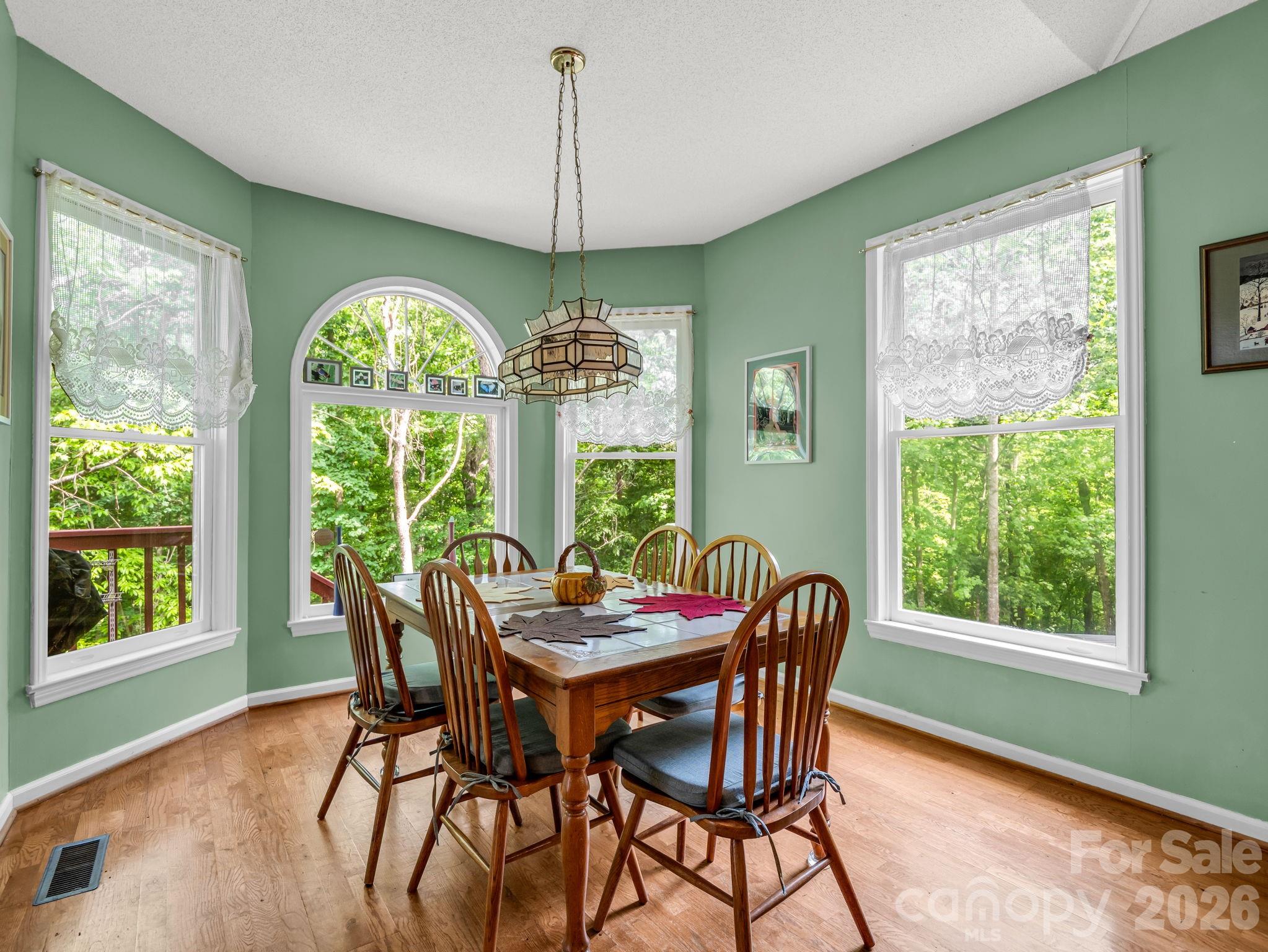 385 Park Street Property Photo 16