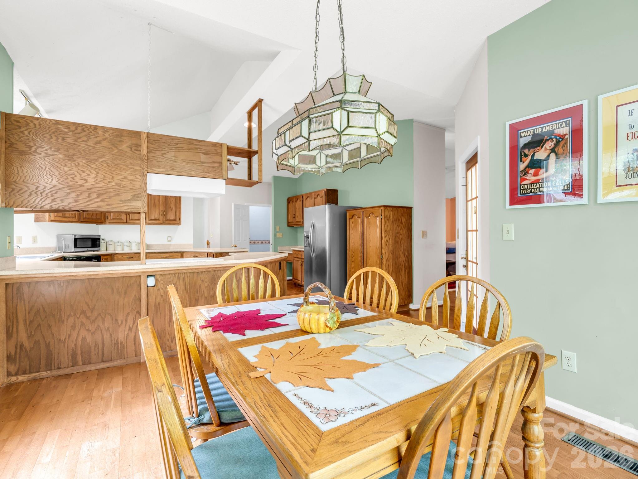 385 Park Street Property Photo 17