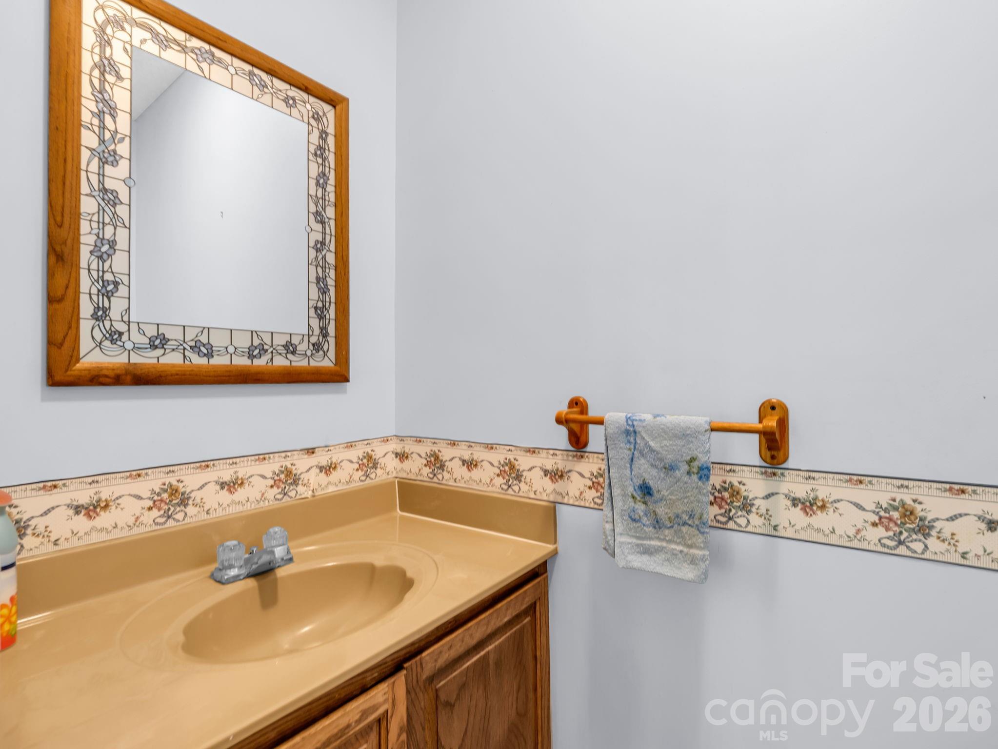 385 Park Street Property Photo 18