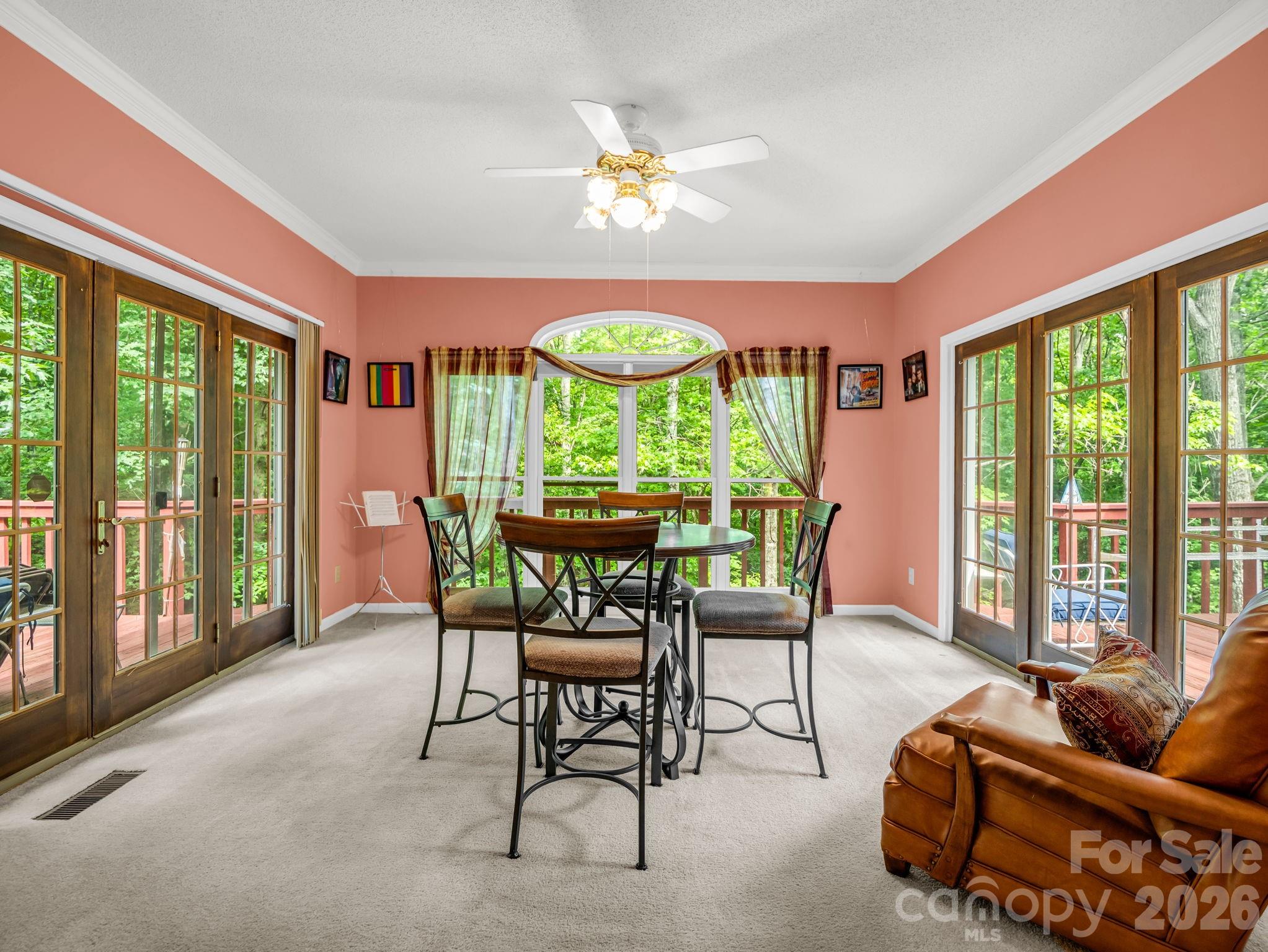 385 Park Street Property Photo 20