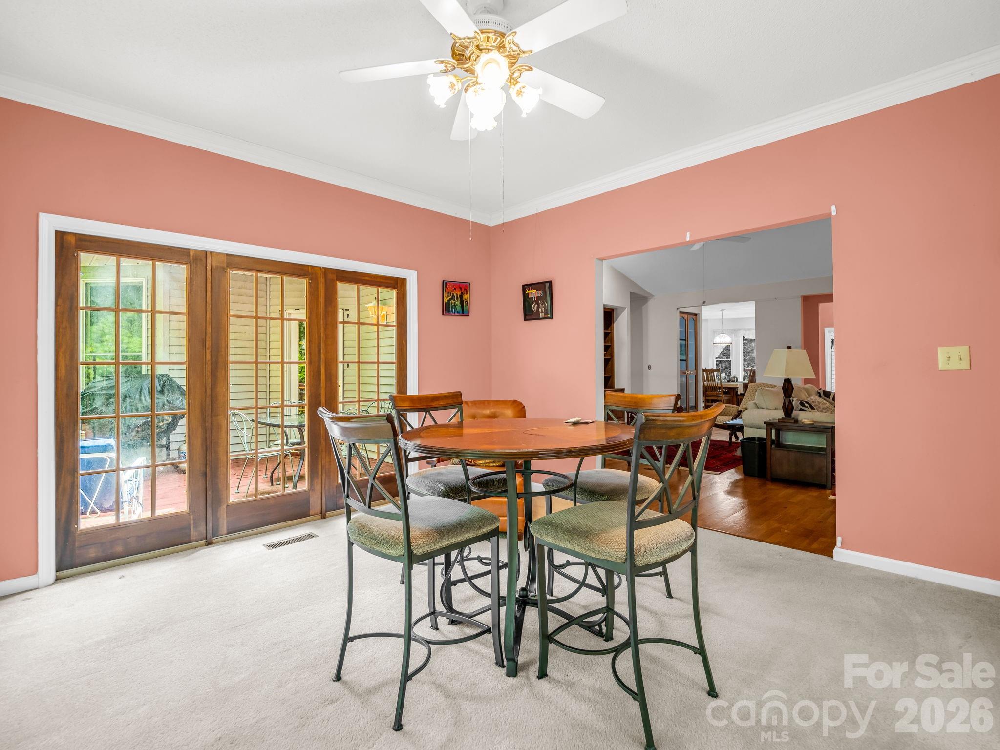 385 Park Street Property Photo 21