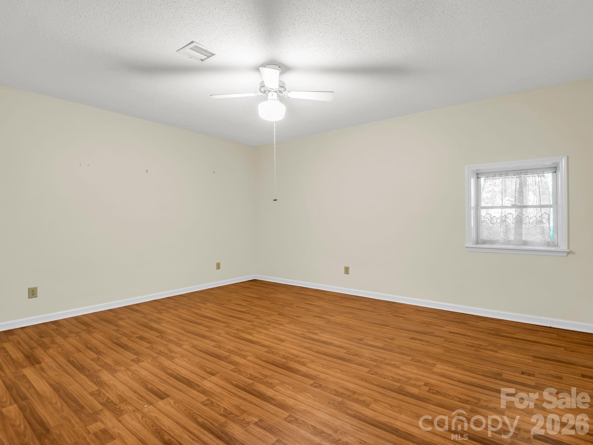 385 Park Street Property Photo 35