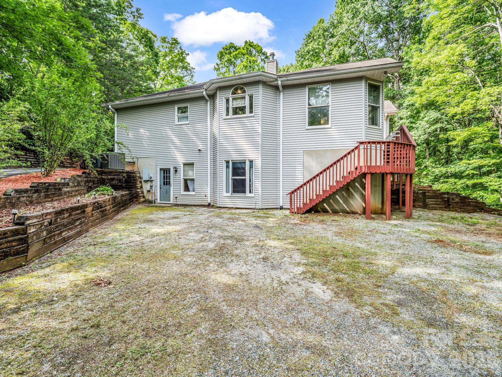 385 Park Street Property Photo 42