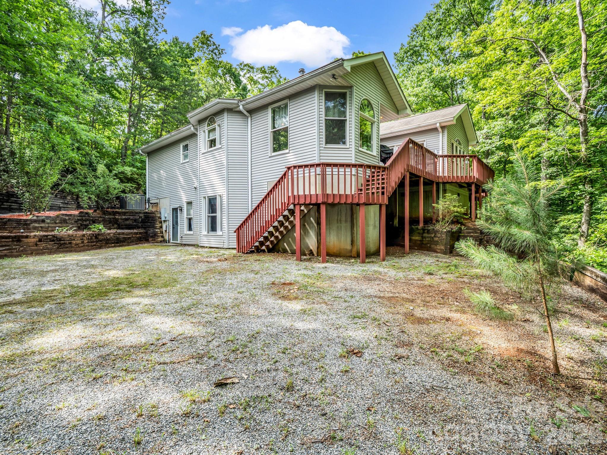 385 Park Street Property Photo 43