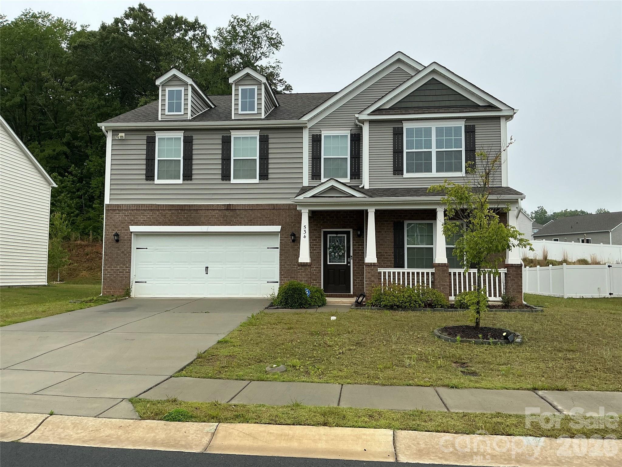 534 Yellow Birch Drive Property Photo 1