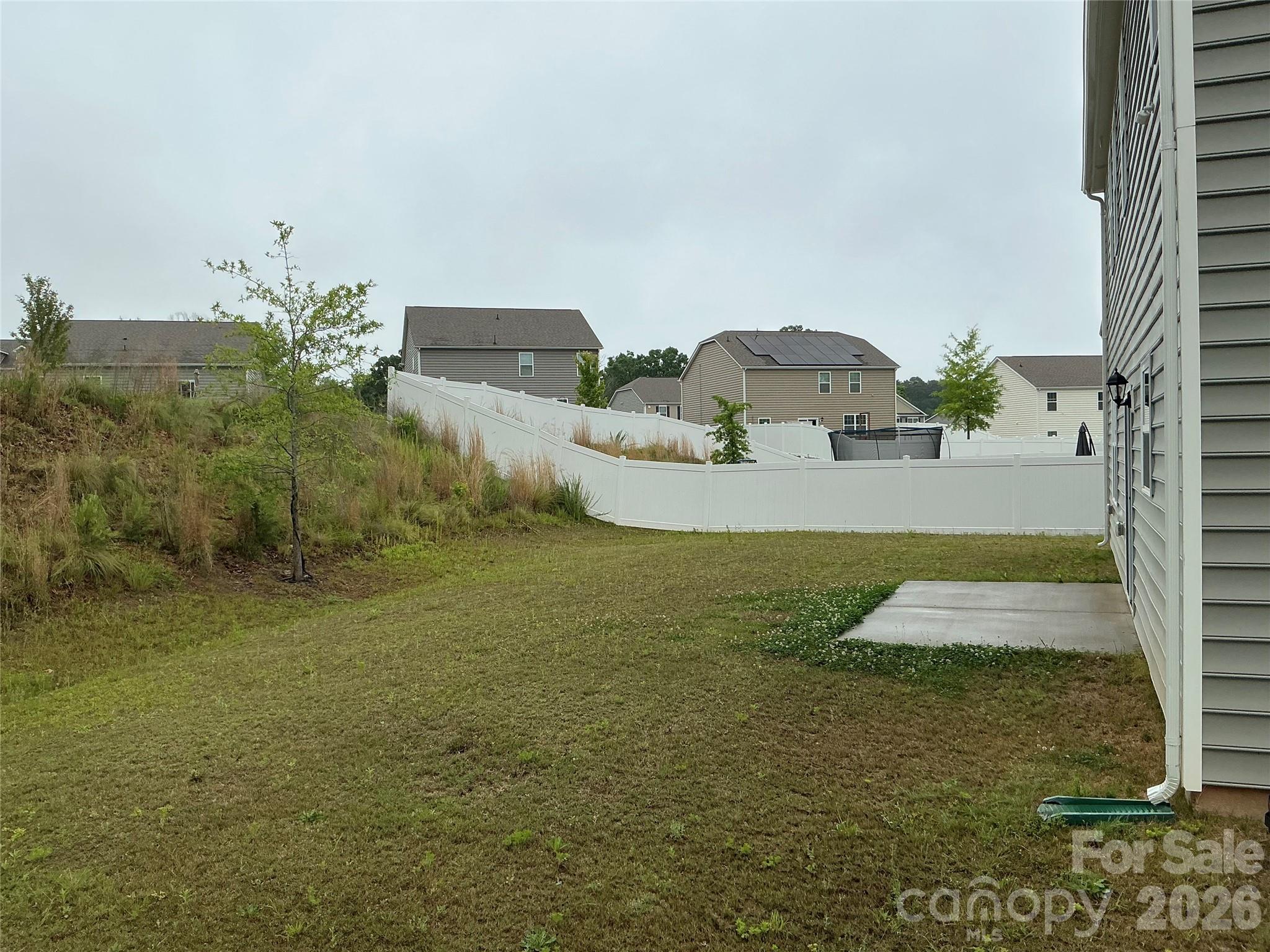 534 Yellow Birch Drive Property Photo 3
