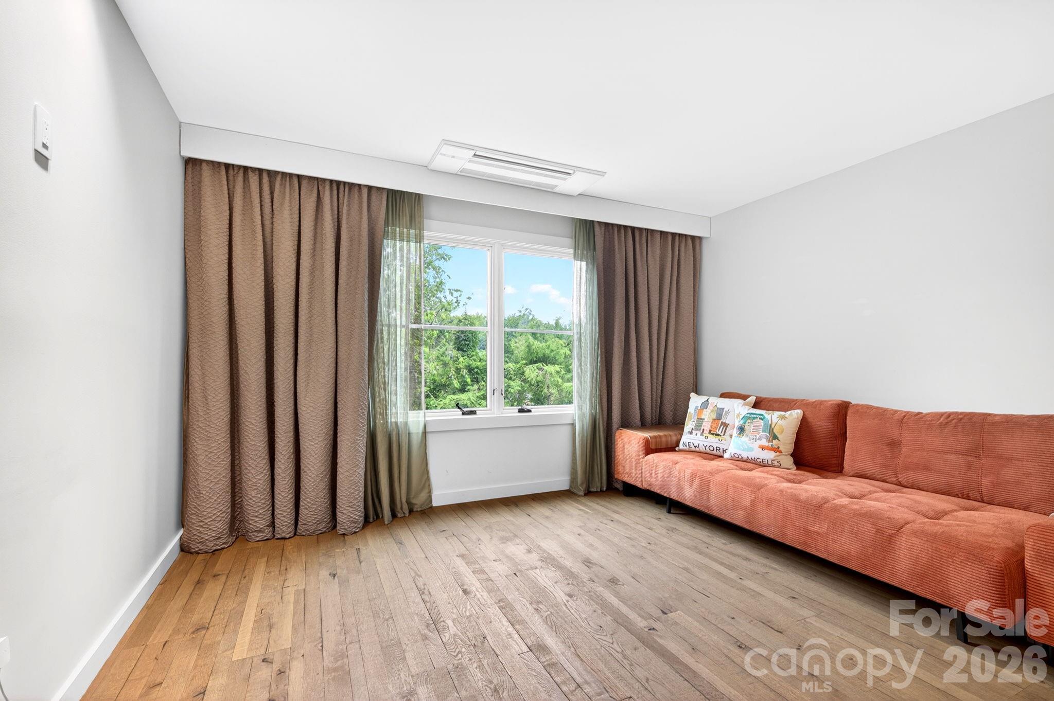 48 Woodvale Avenue Property Photo 31