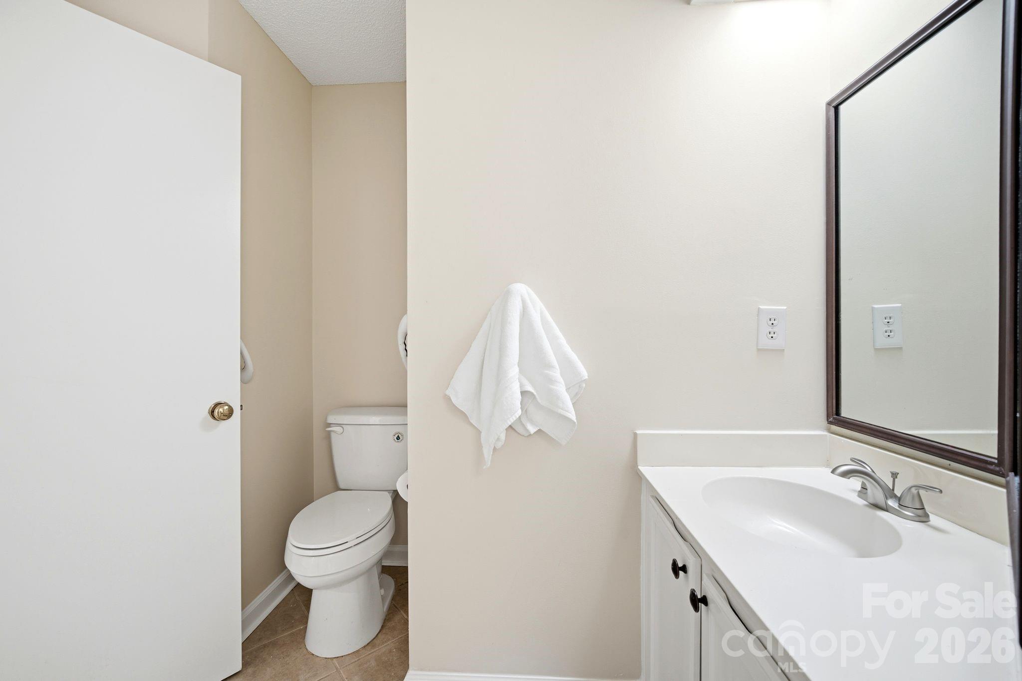 2500 #a Stradbrook Drive Property Photo 12