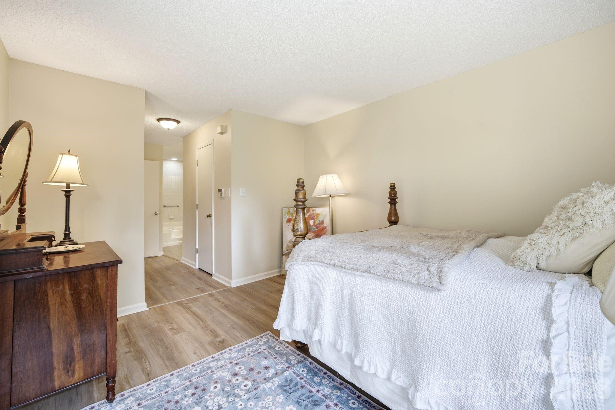 2500 #a Stradbrook Drive Property Photo 16