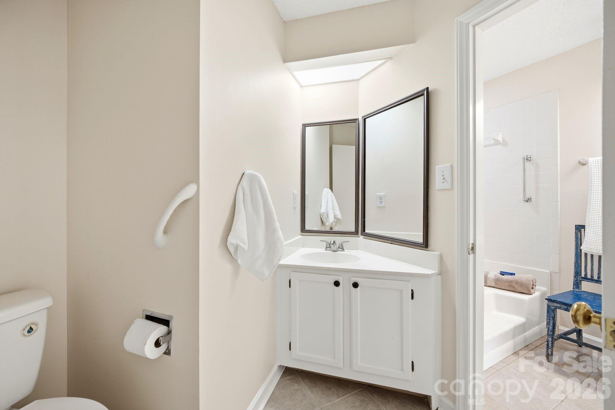 2500 #a Stradbrook Drive Property Photo 31