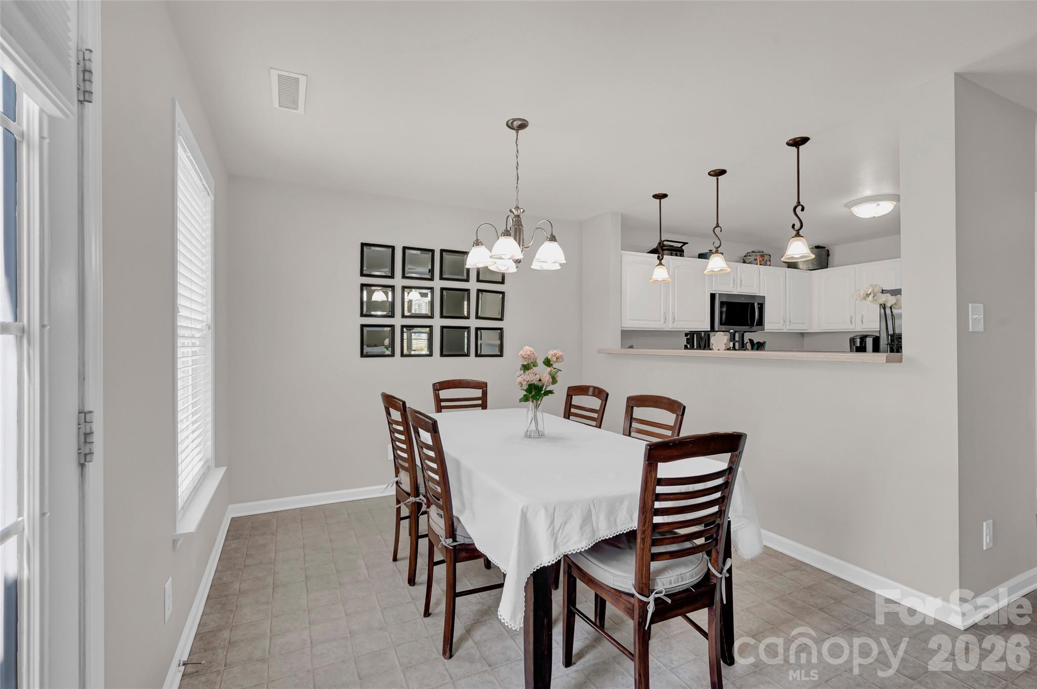 211 Wolf Creek Lane Property Photo 12