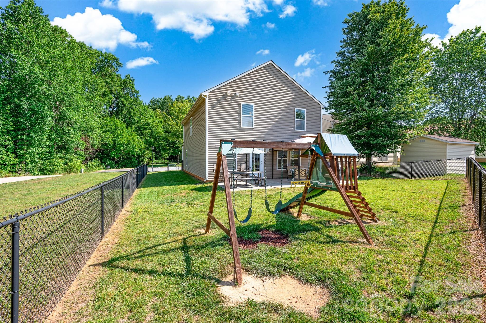 211 Wolf Creek Lane Property Photo 33