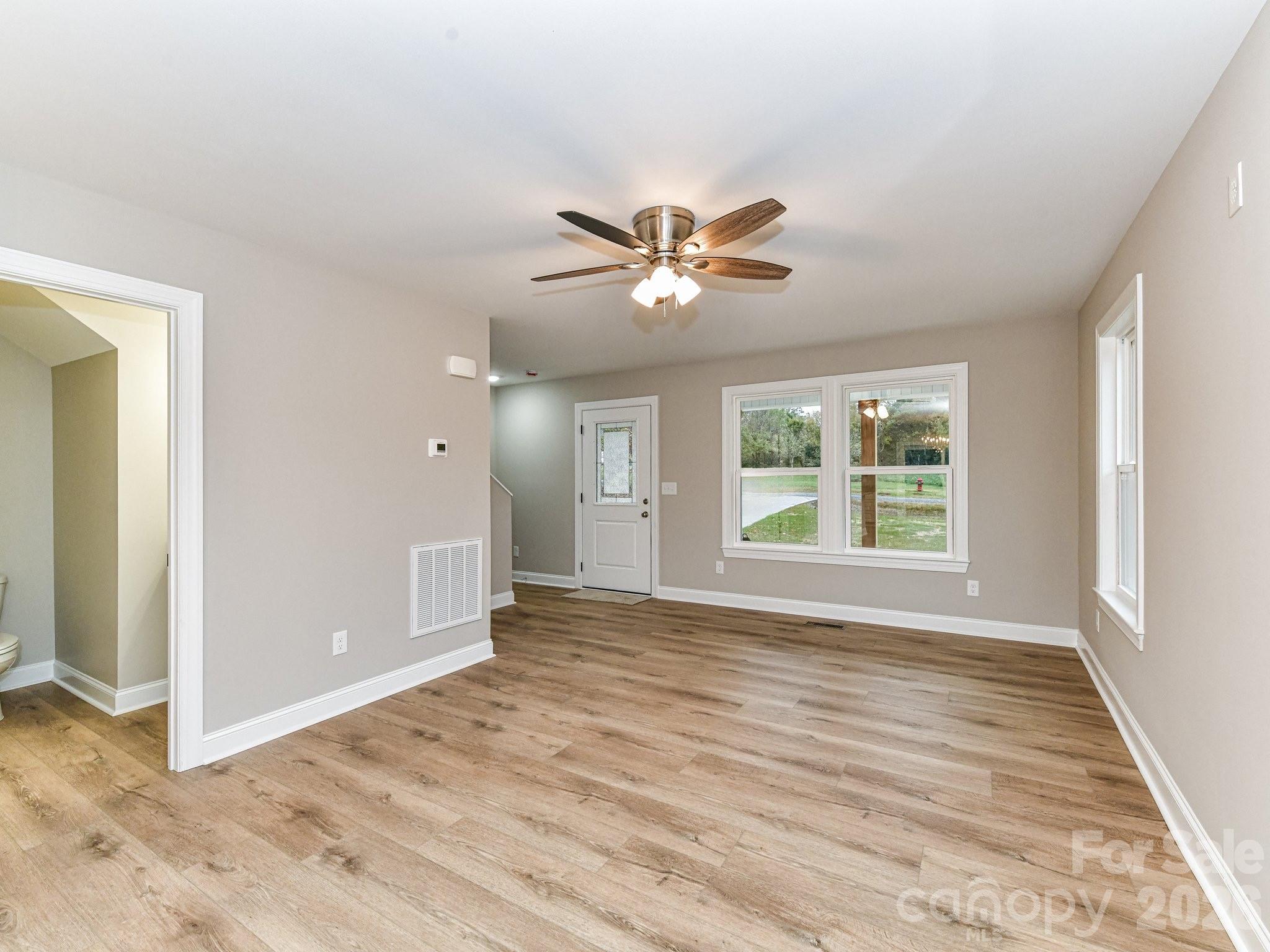 573 Wade Road Property Photo 9