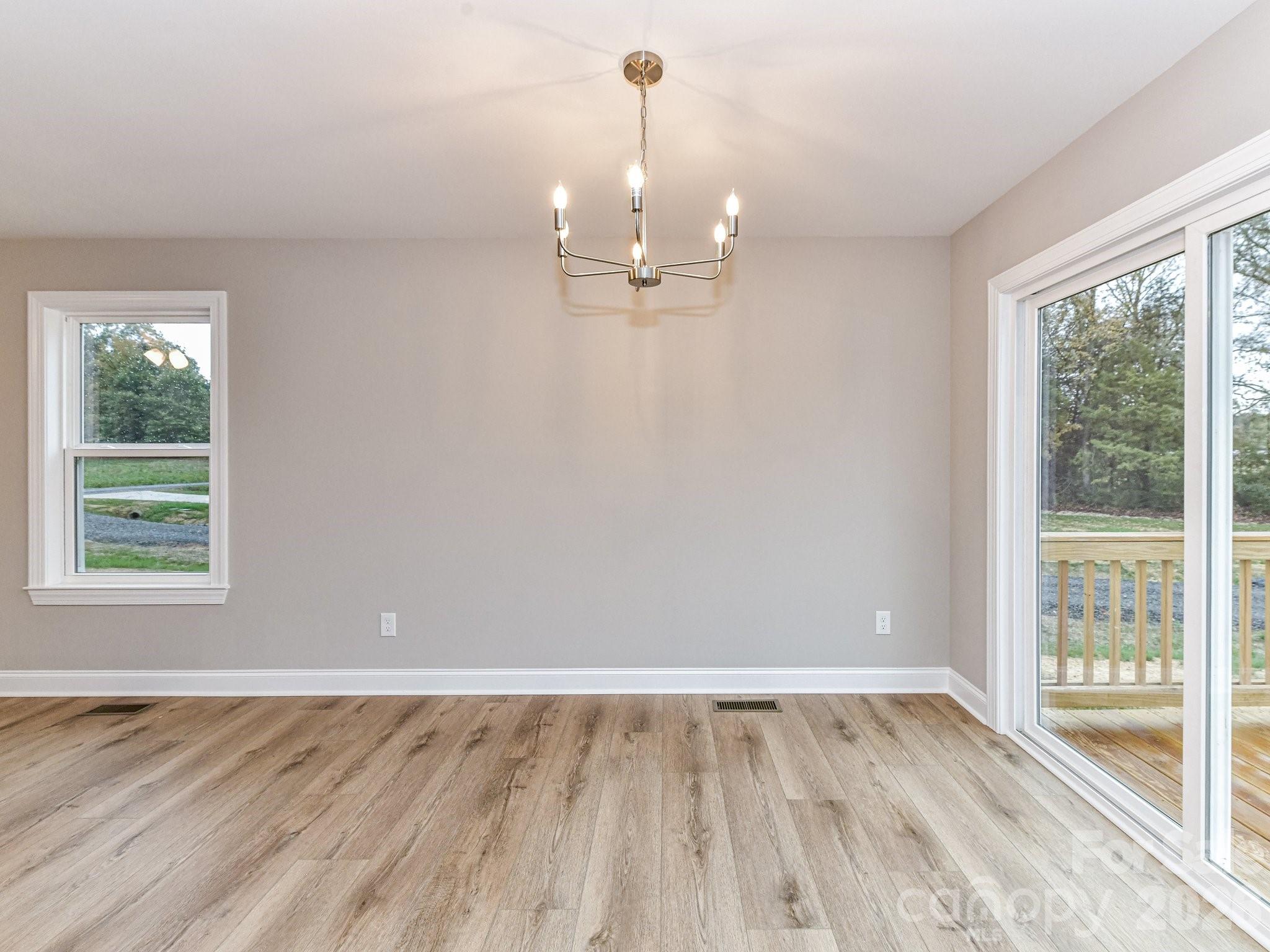573 Wade Road Property Photo 13