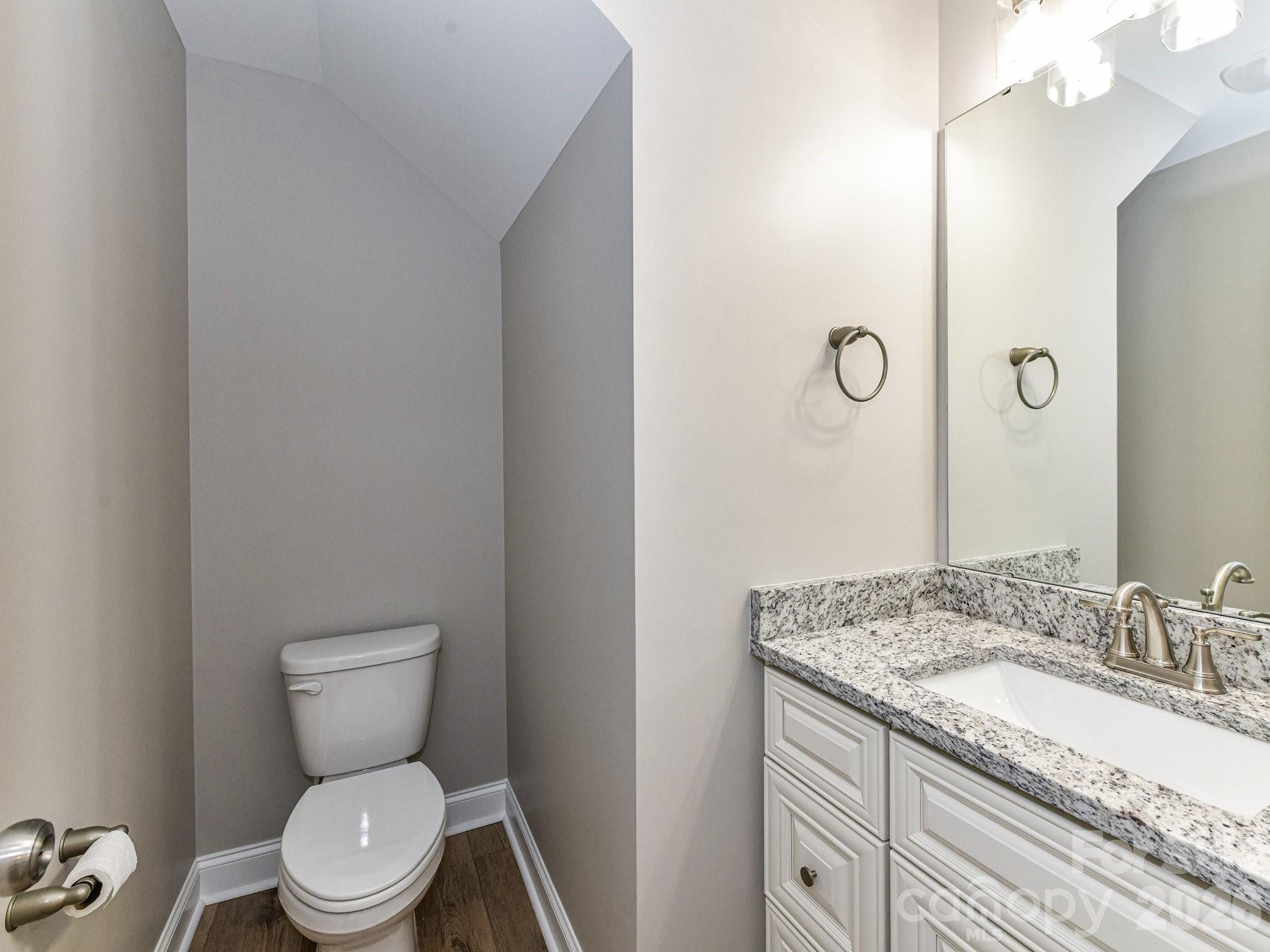 573 Wade Road Property Photo 14