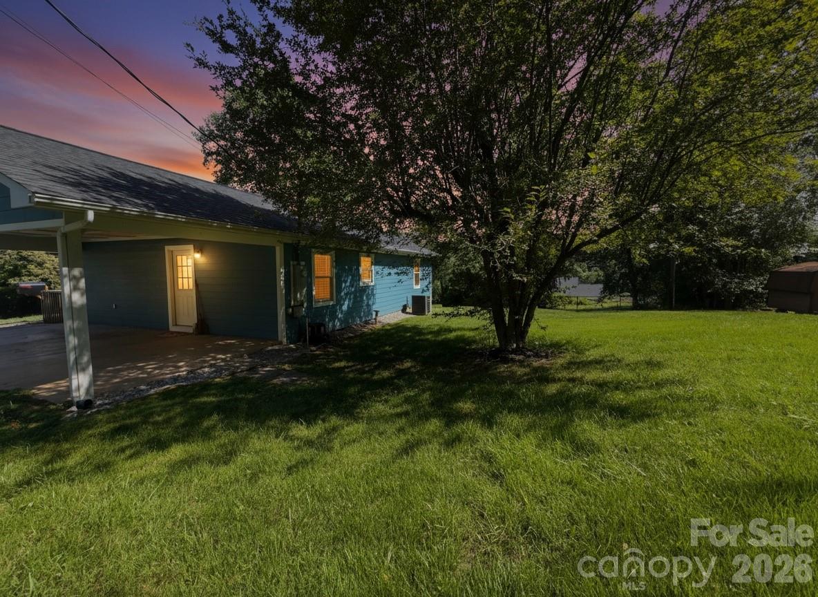84 E Hunt Drive Property Photo 3