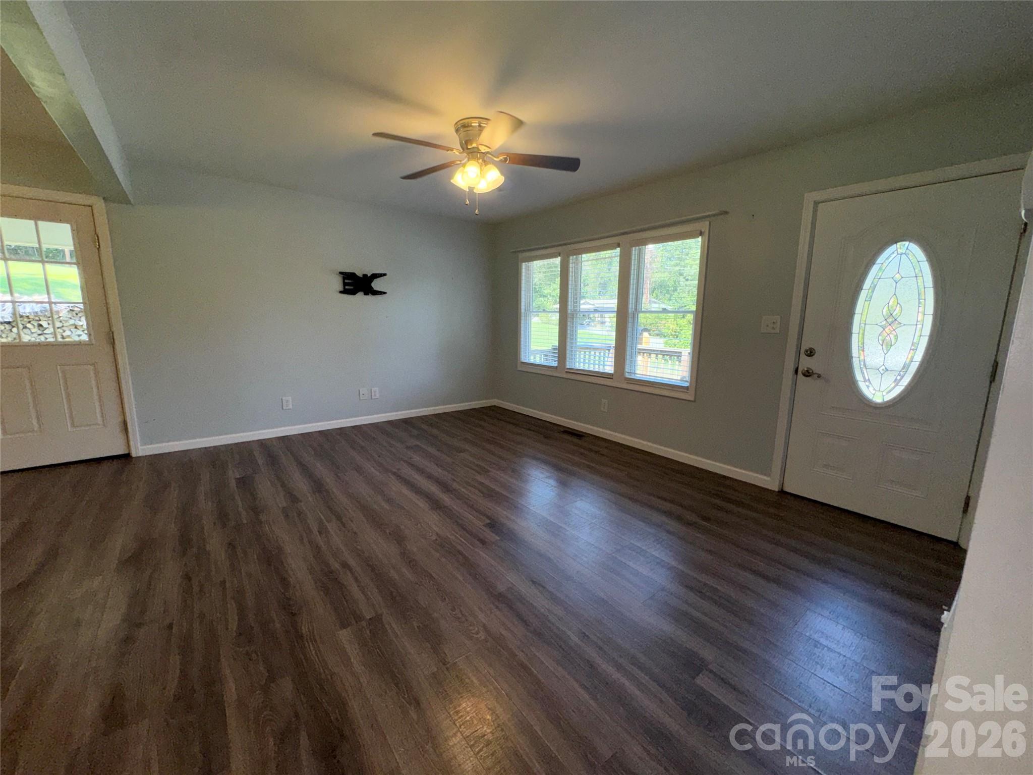84 E Hunt Drive Property Photo 7