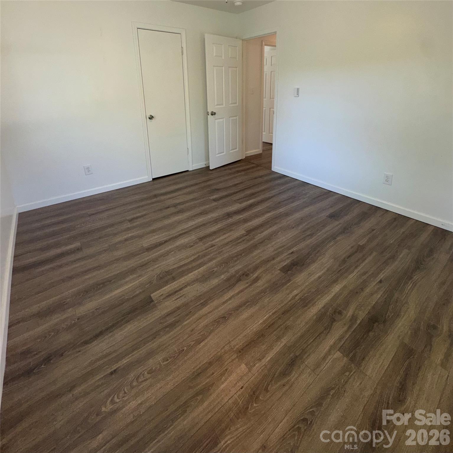 84 E Hunt Drive Property Photo 10