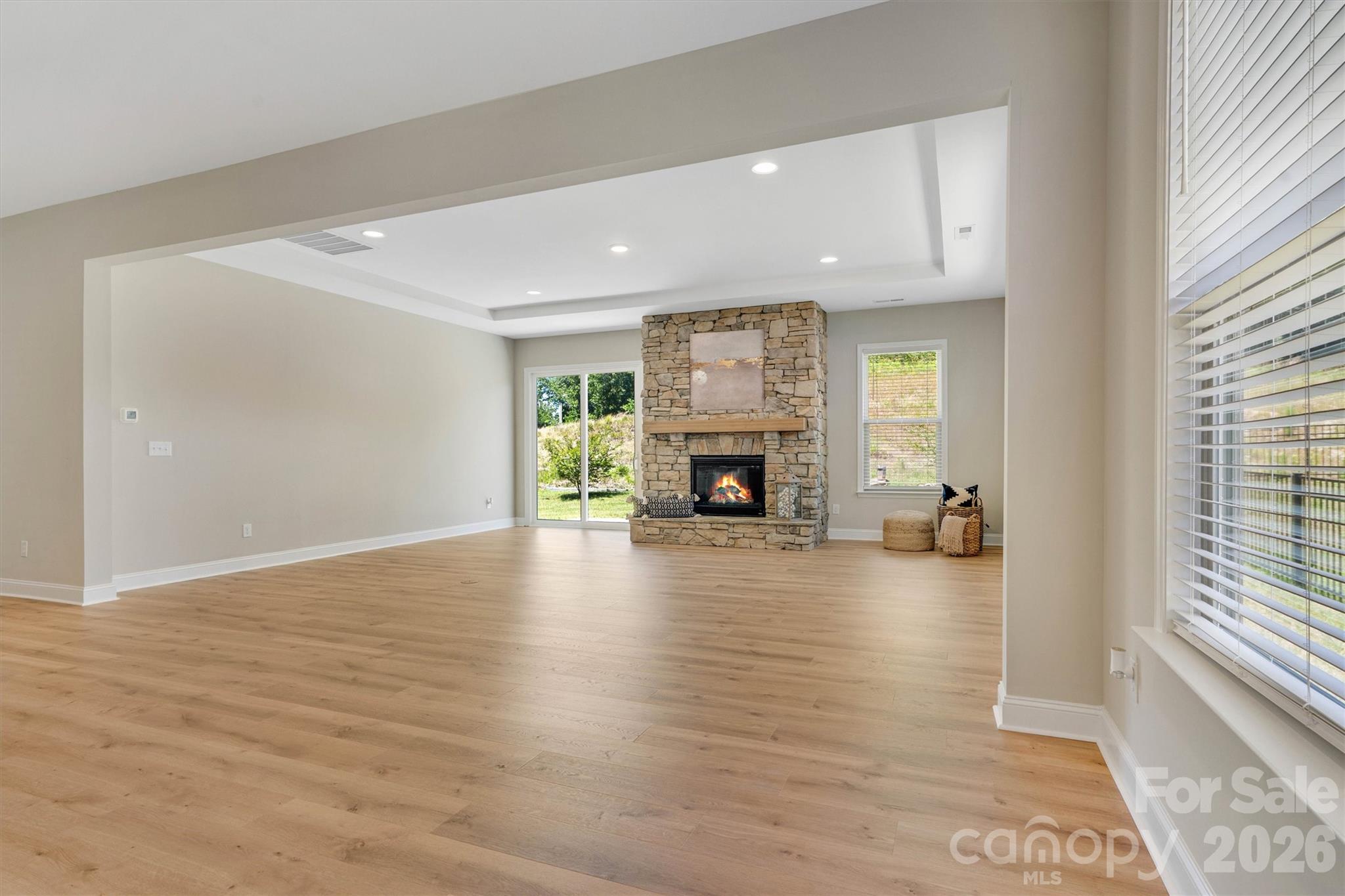 8091 Woodline Lane Property Photo 6